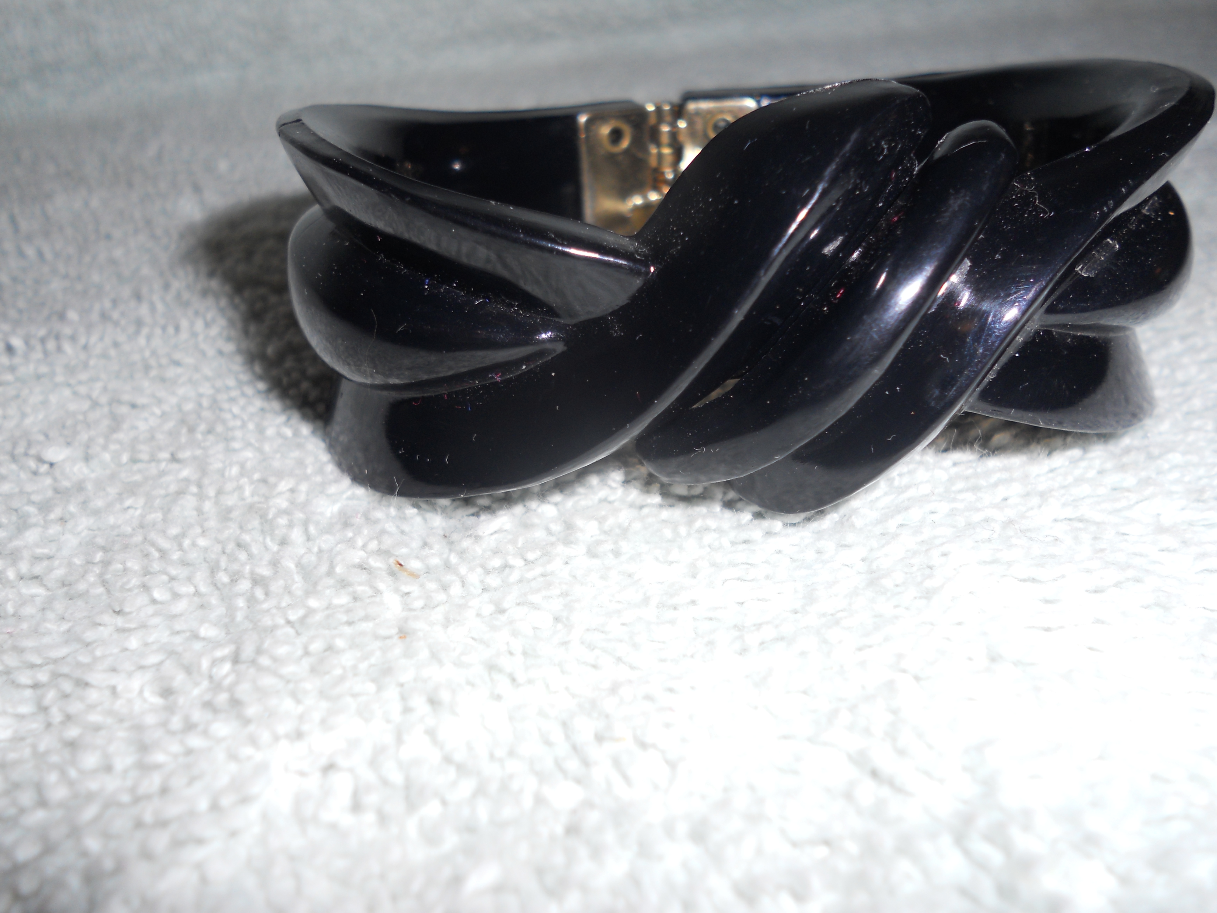 Black Carved Plastic Lucite Hinged Bracelet