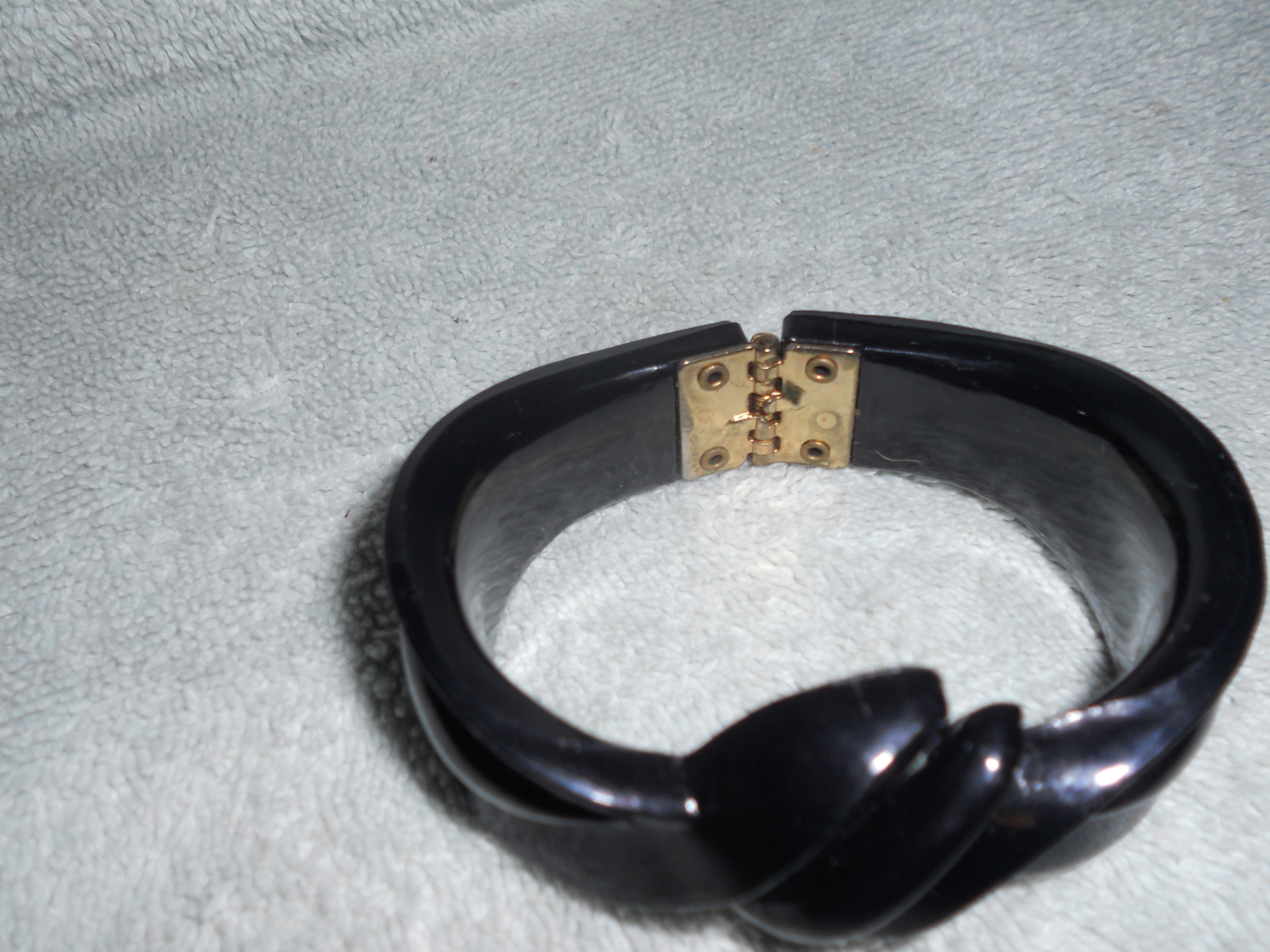 Black Carved Plastic Lucite Hinged Bracelet