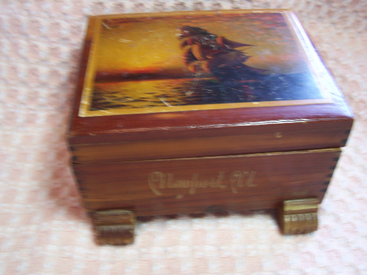 Wood Souvenir Box Newport VT Sailboat Litho