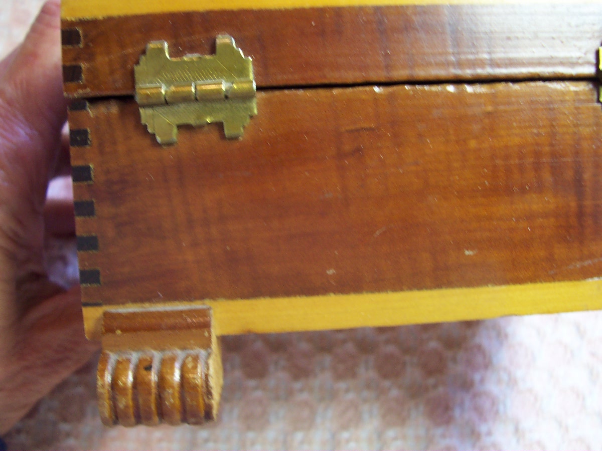 Wood Souvenir Box Newport VT Sailboat Litho