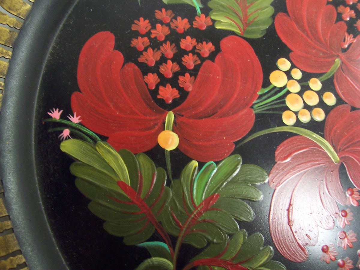 Floral Tole Painted Tin Tray Round 12 inch