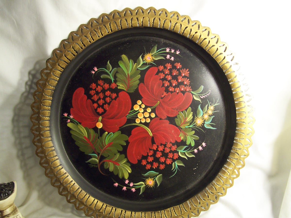 Floral Tole Painted Tin Tray Round 12 inch