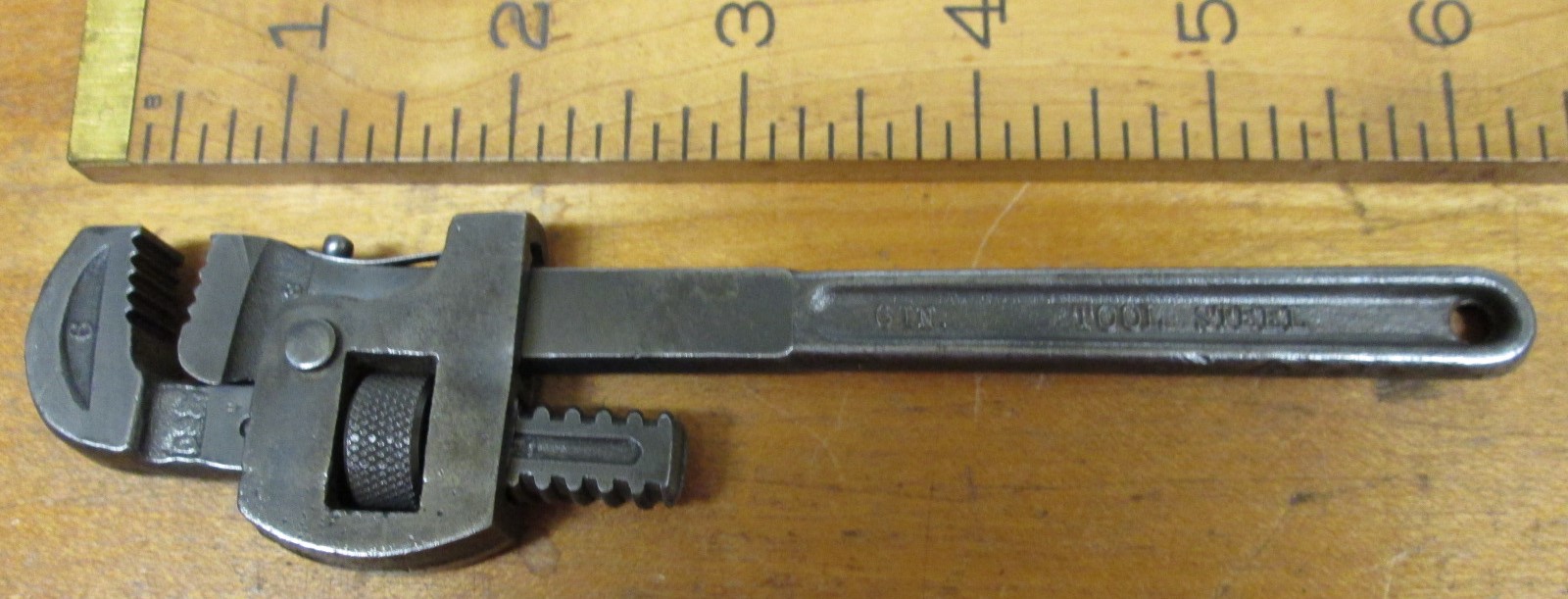 Danielson Adjustable Pipe Wrench 6 inch