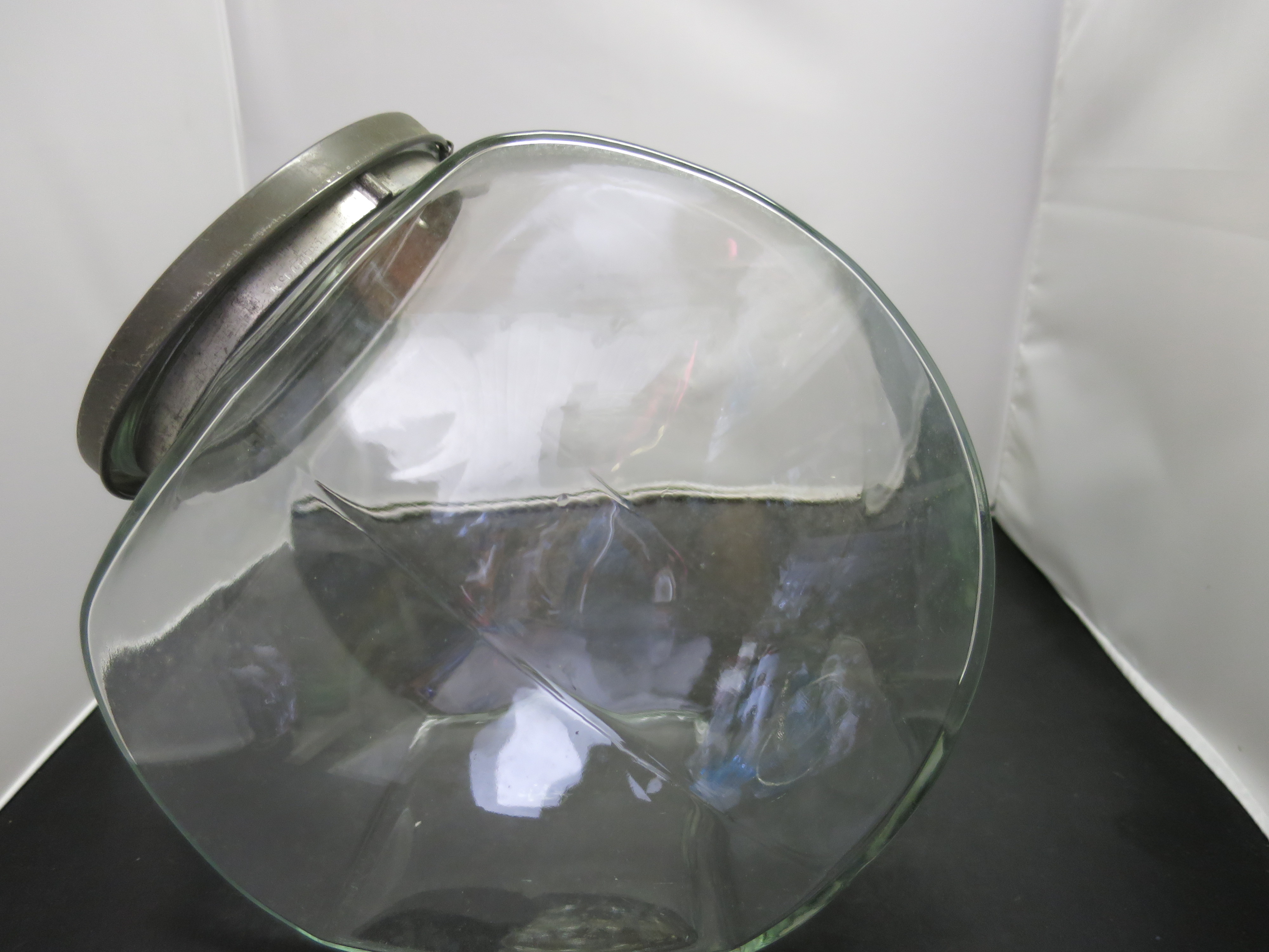 Anchor Hocking Large Glass Jar tin lid Doughnut  Jar