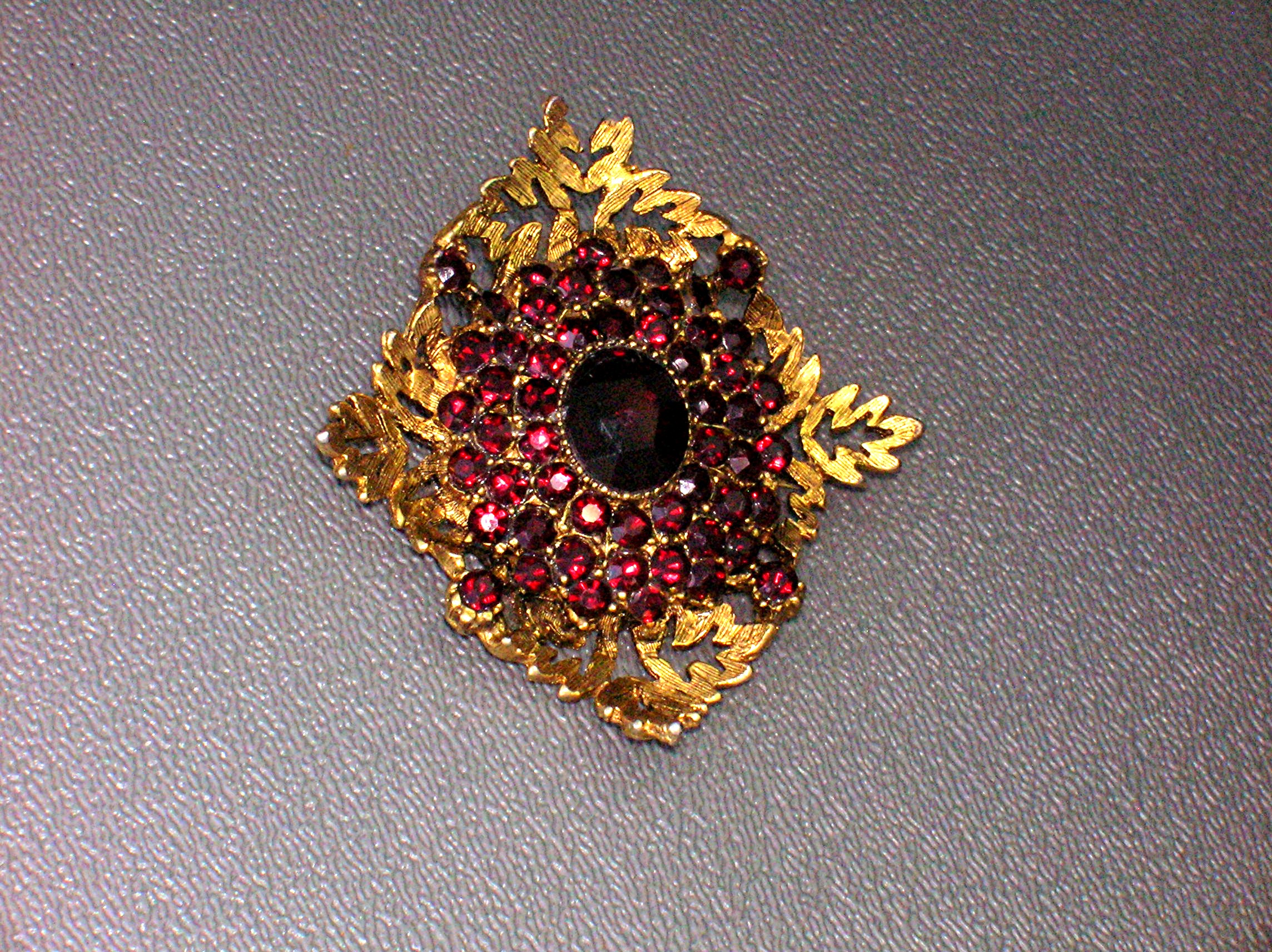 Blood Red Faceted Goldtone Set Brooch