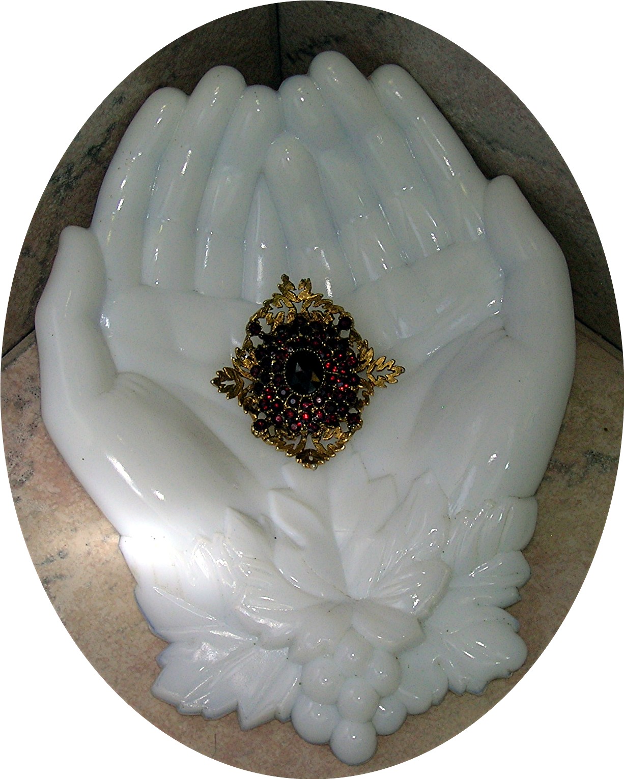 Blood Red Faceted Goldtone Set Brooch