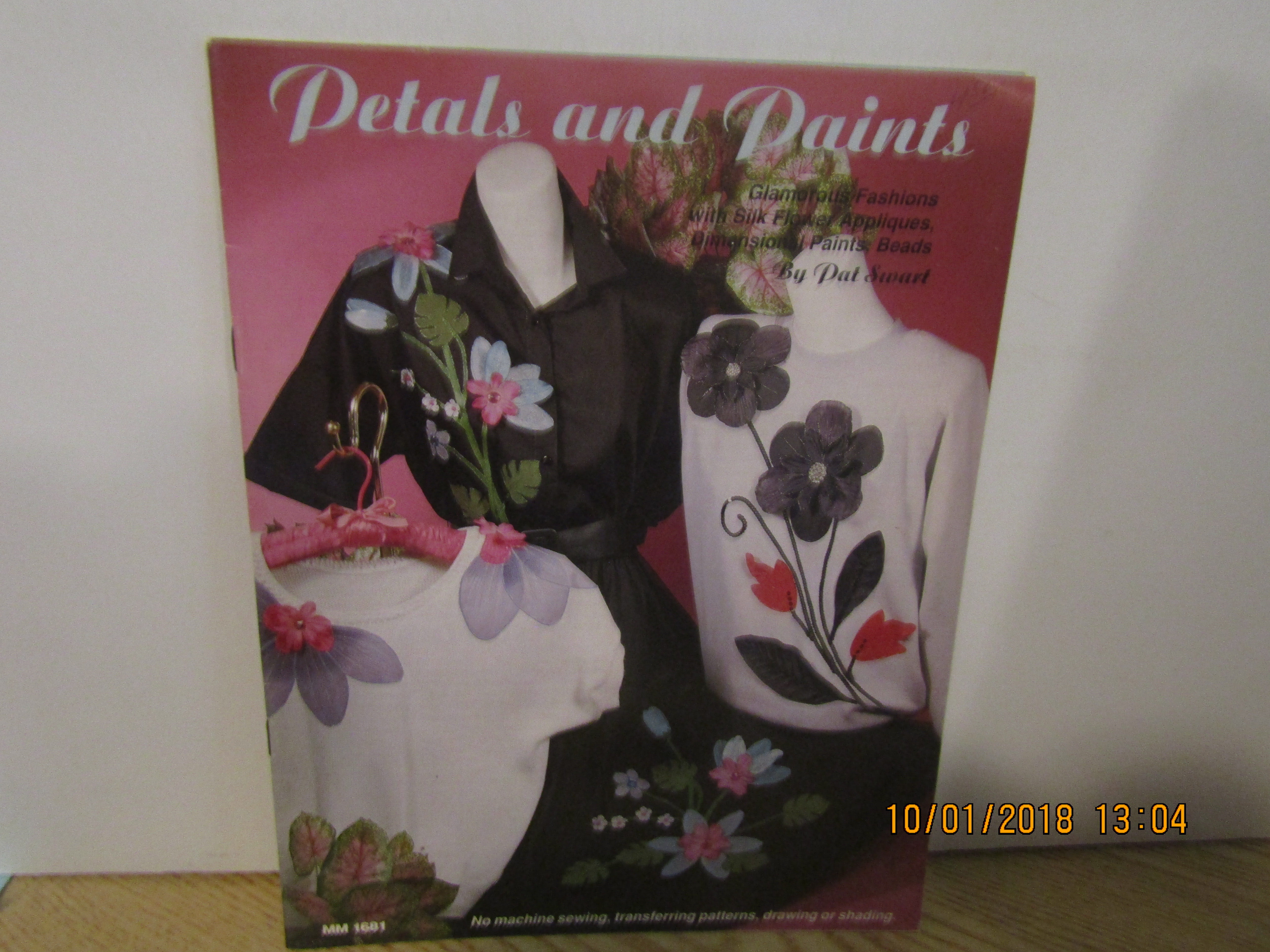 Leisure Time Petal's And Paints #1681