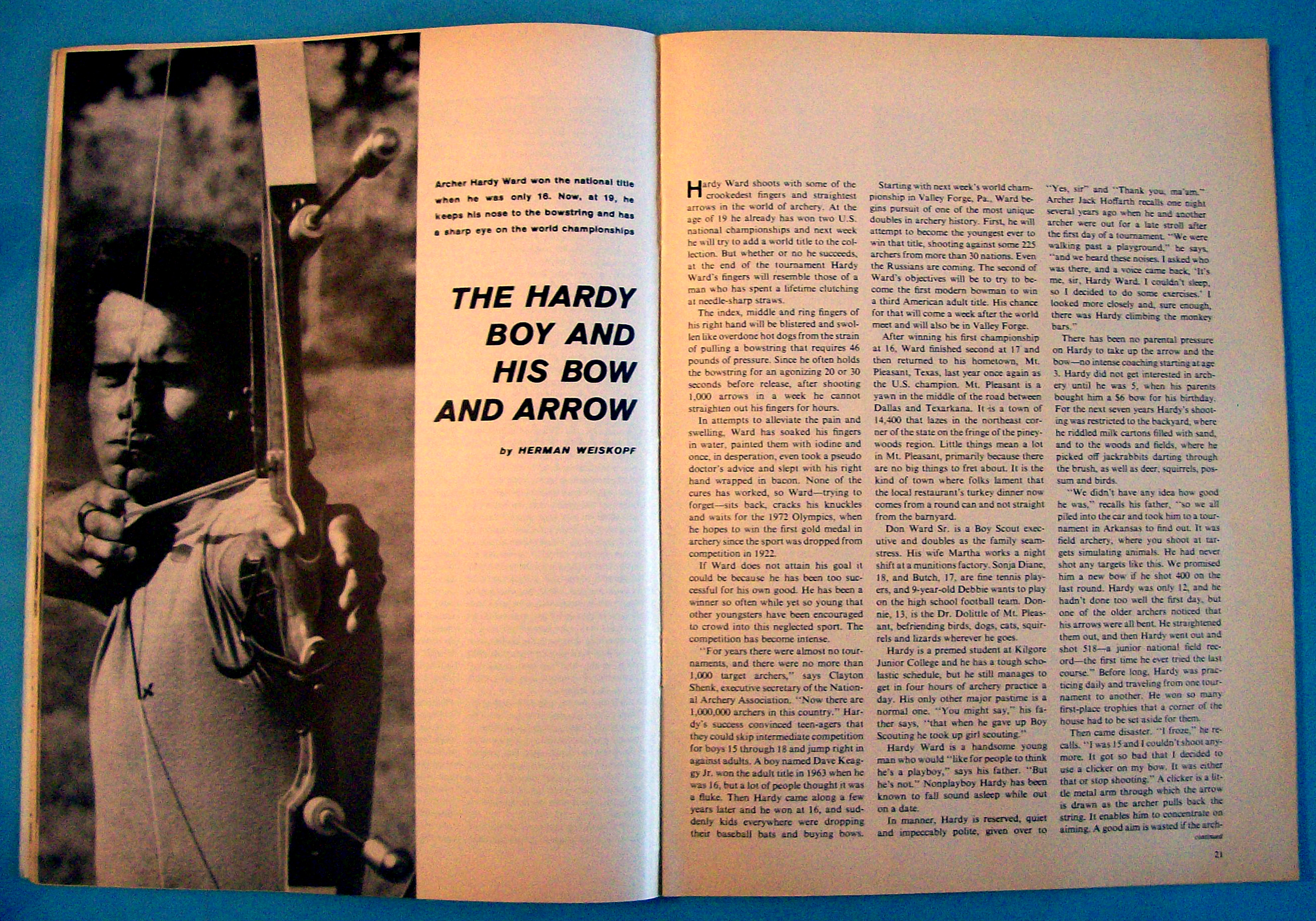 Sports Illustrated Magazine-August 11, 1969-Joe Is Back
