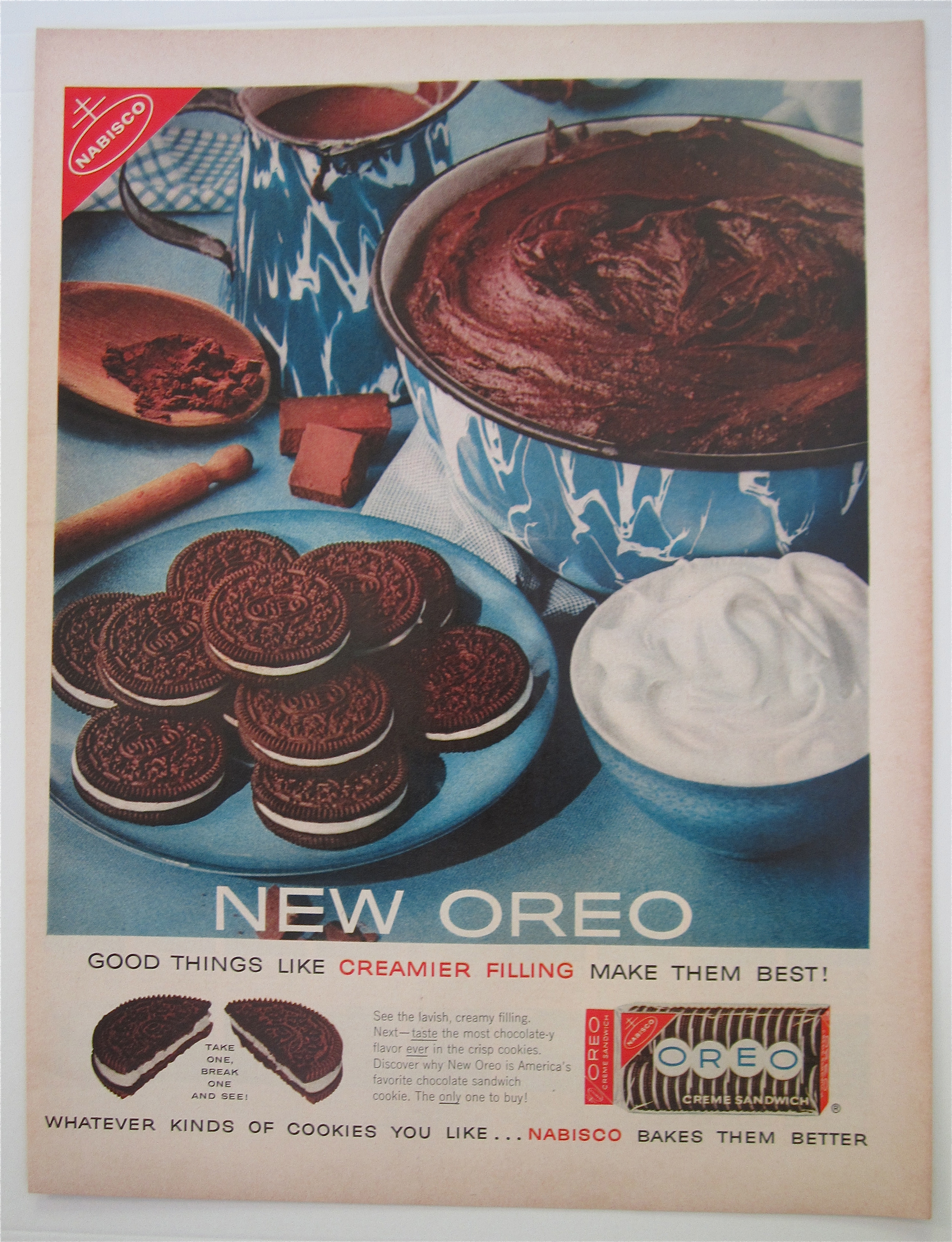 1960 Oreo Creme Sandwich with Cookies On Plate
