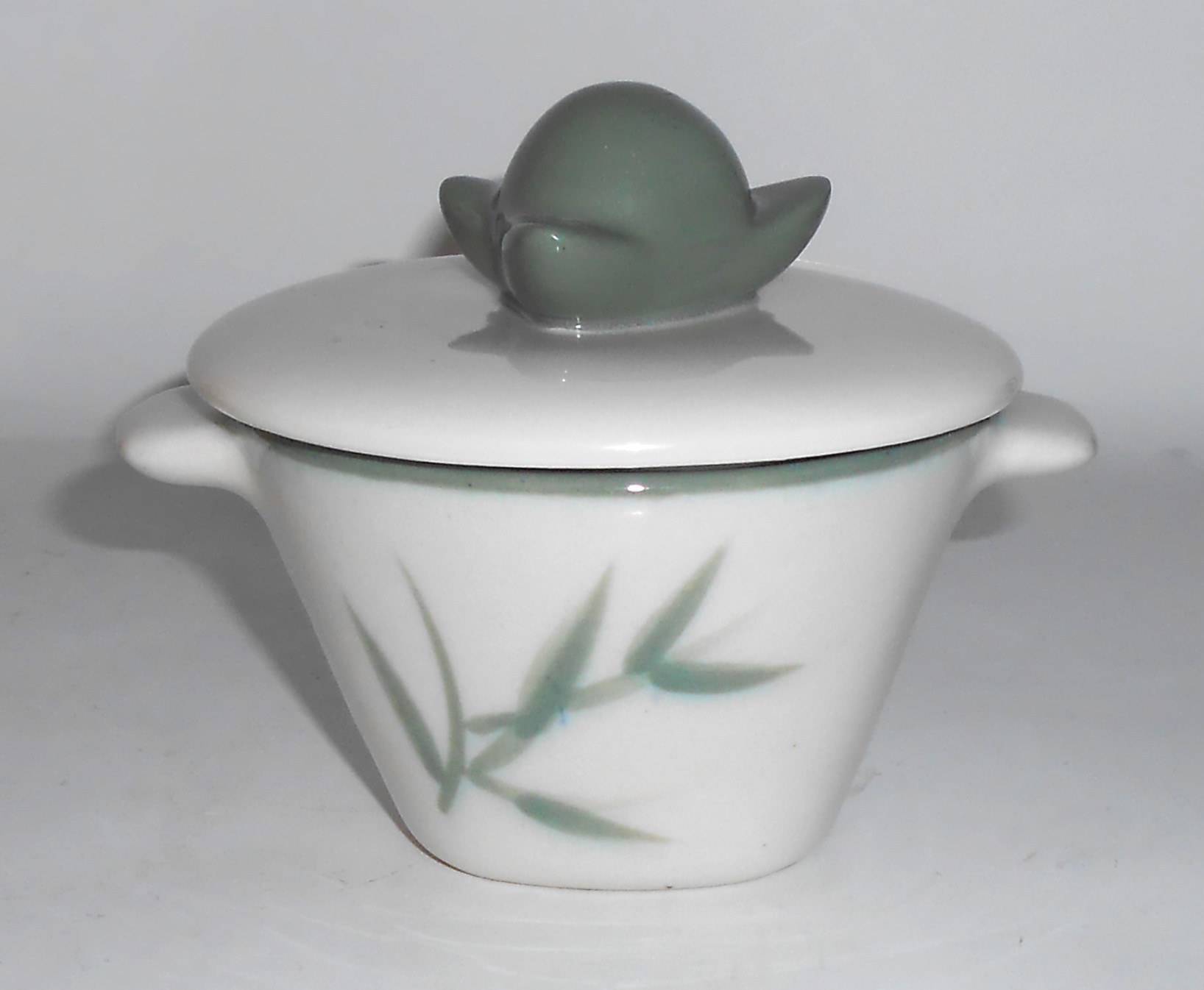 Winfield China Pottery Green Bamboo Covered Soup Bowl