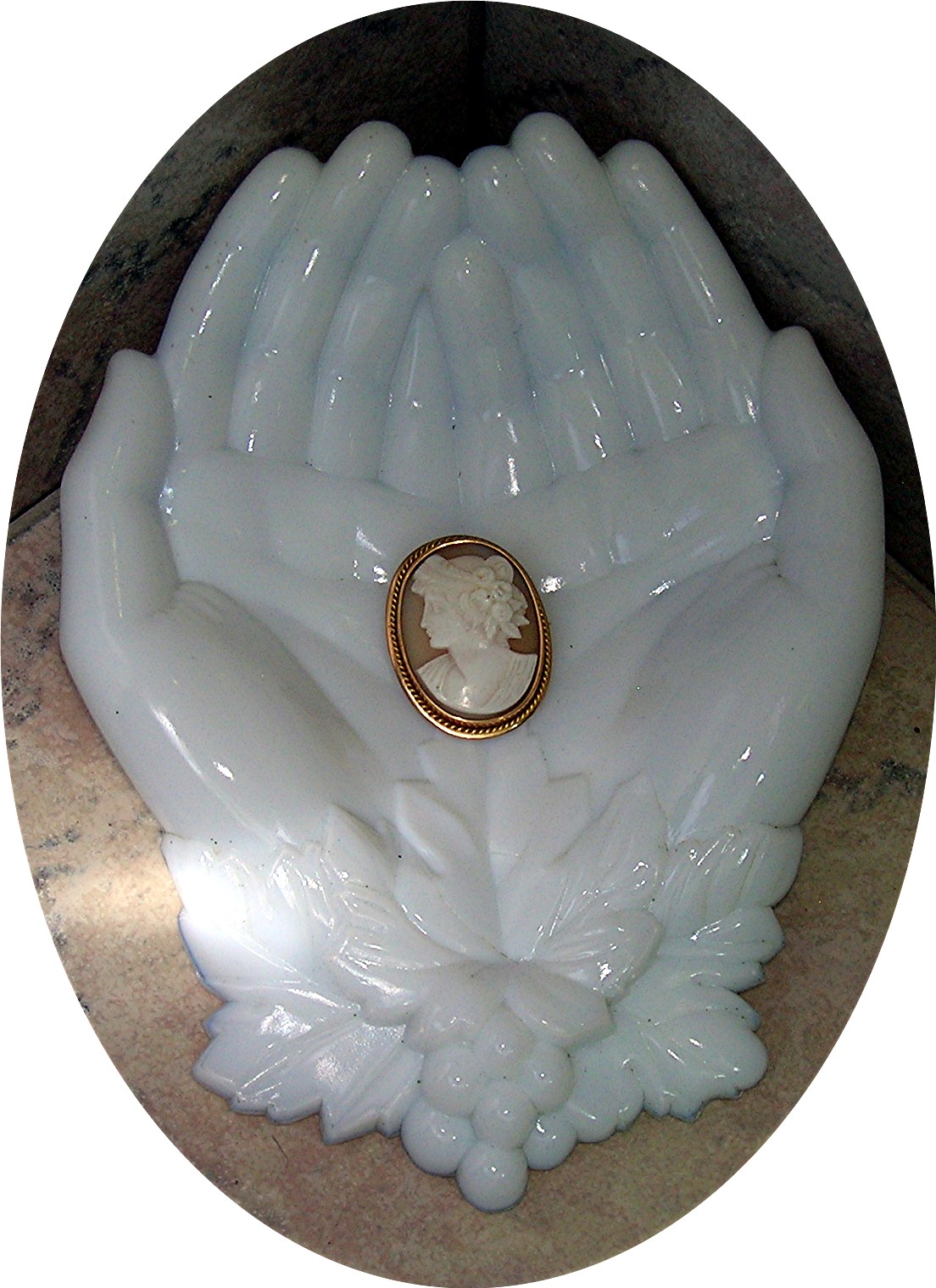 Cameo Brooch, Old European Gold Cameo Pin, Brooch