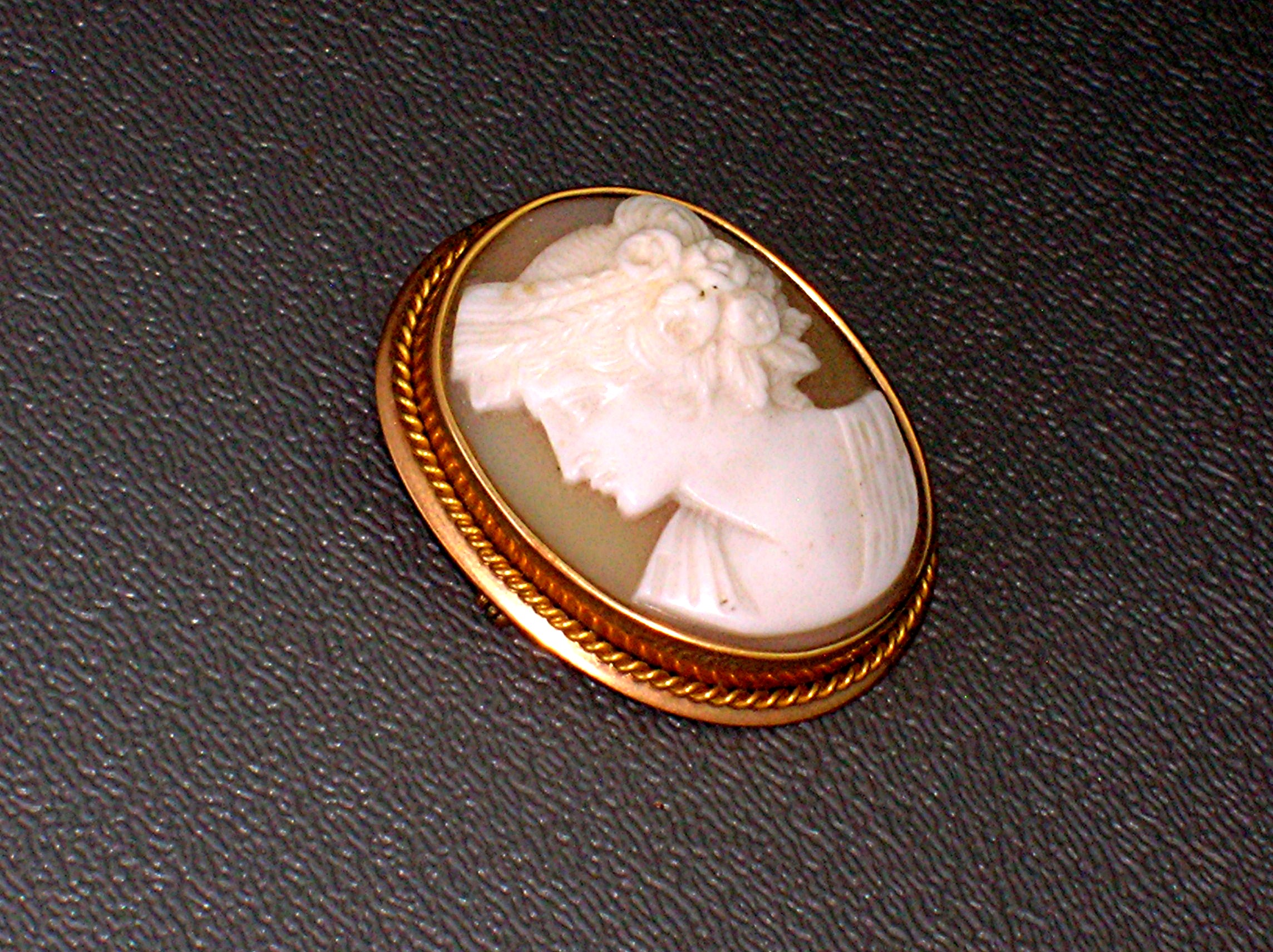Cameo Brooch, Old European Gold Cameo Pin, Brooch