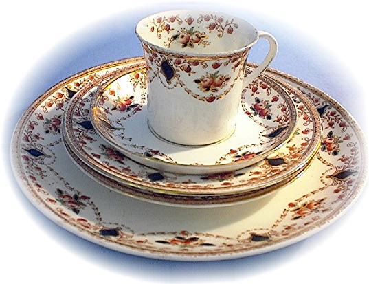 Bone China Antique 7 Pieces England