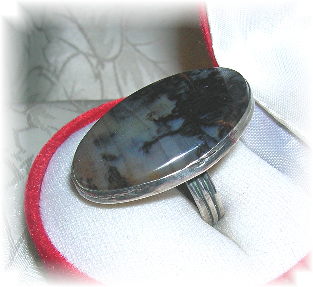 Vintage Sterling Silver Agate Ring