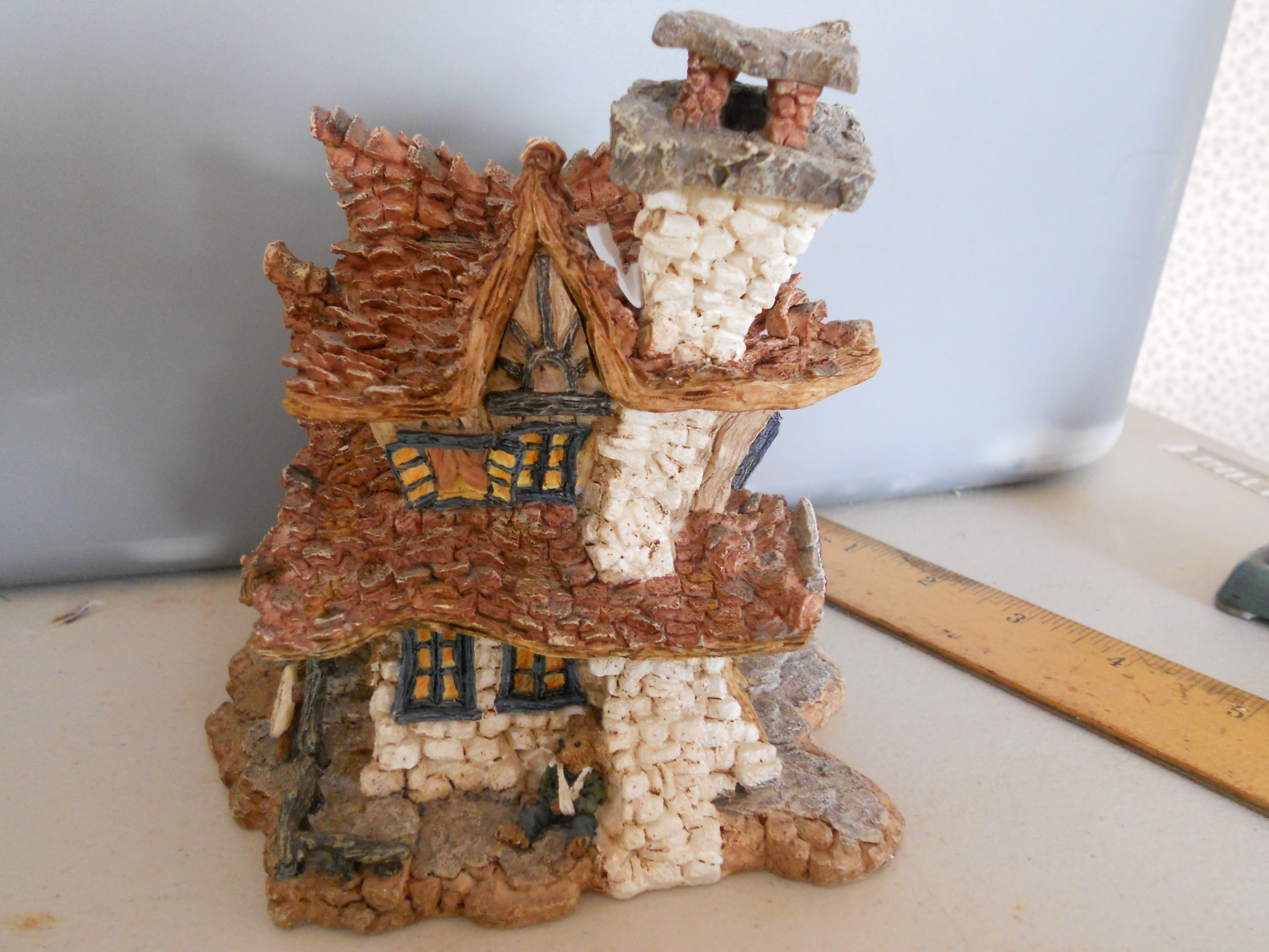 Boyds Bearly Built Village Bearly Well Clinic