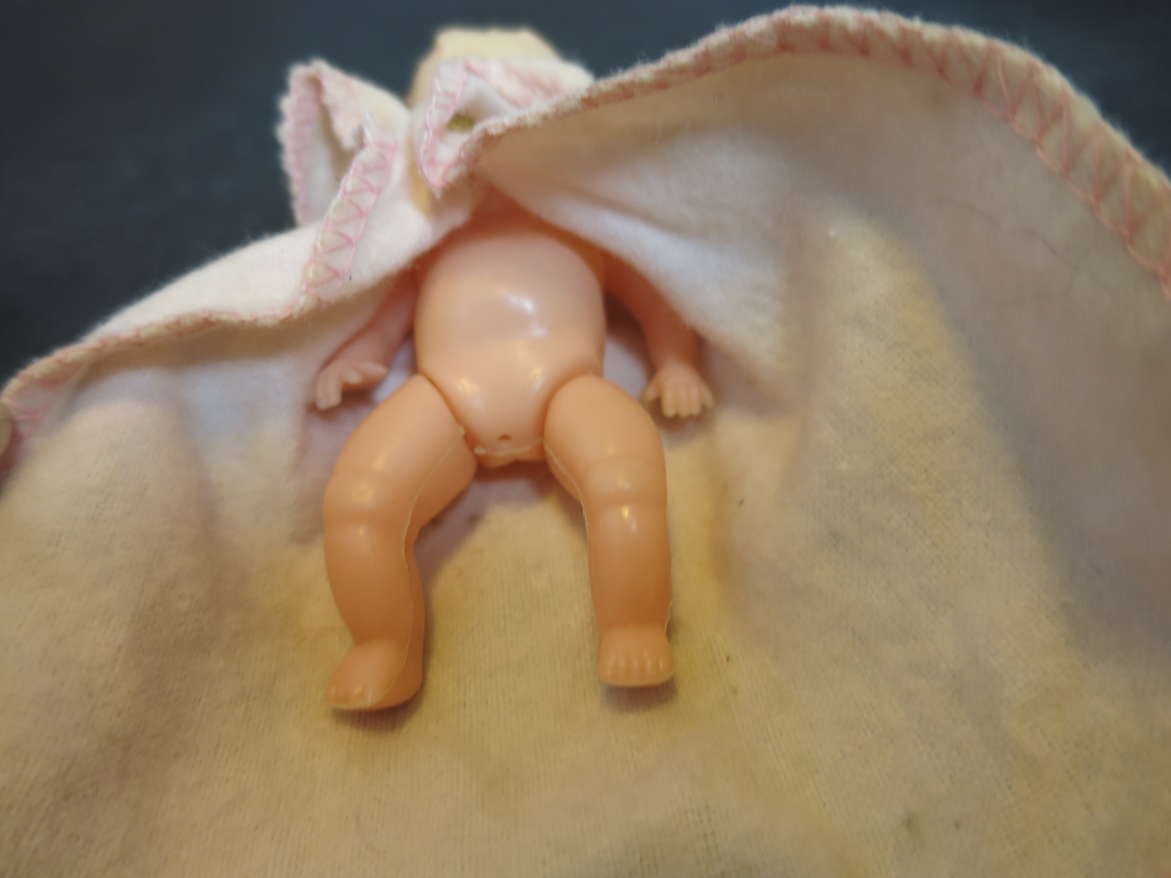 Baby Doll Sleep Eye Drink Wet Hong Kong Doll 1950s