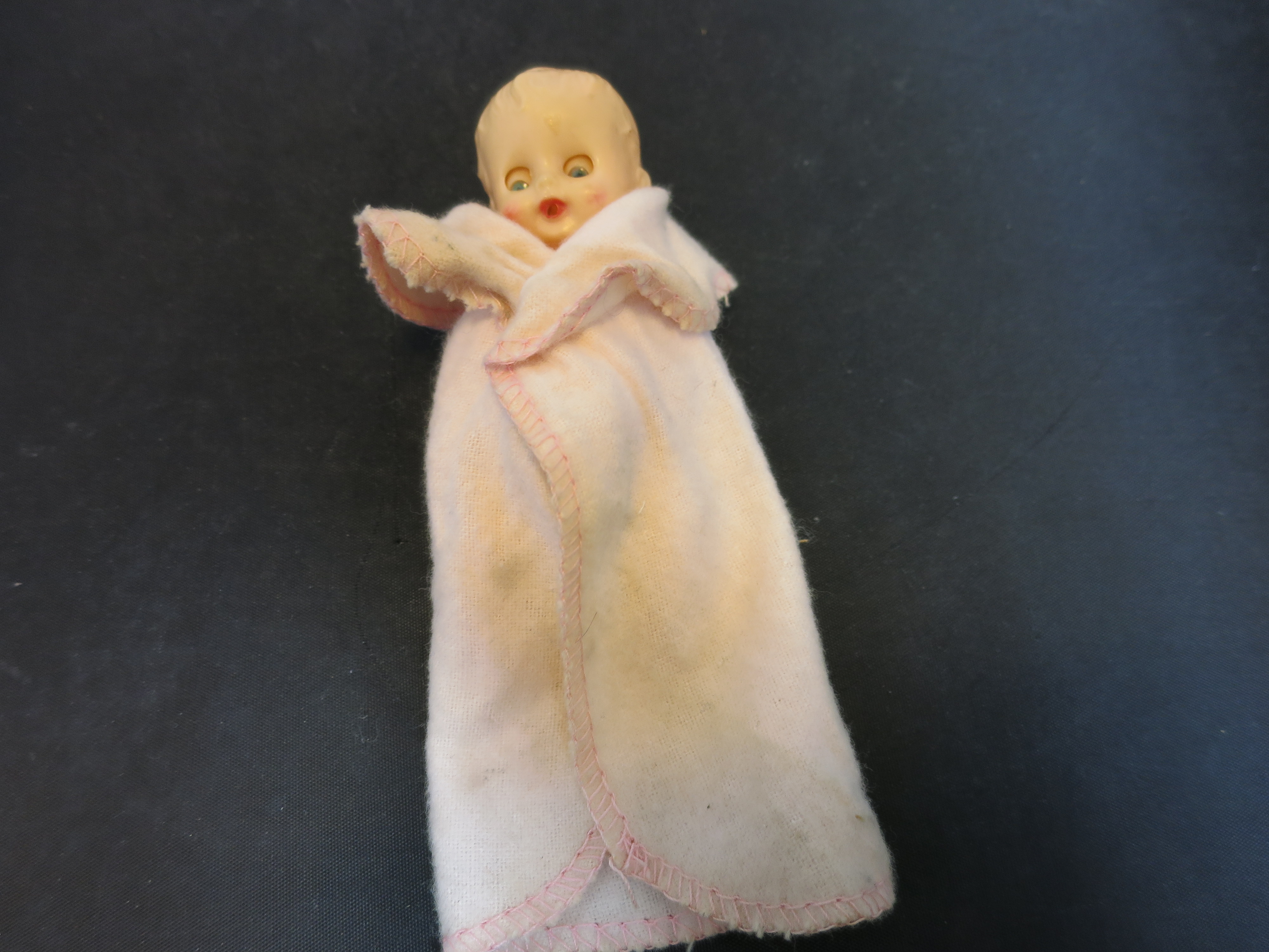 Baby Doll Sleep Eye Drink Wet Hong Kong Doll 1950s