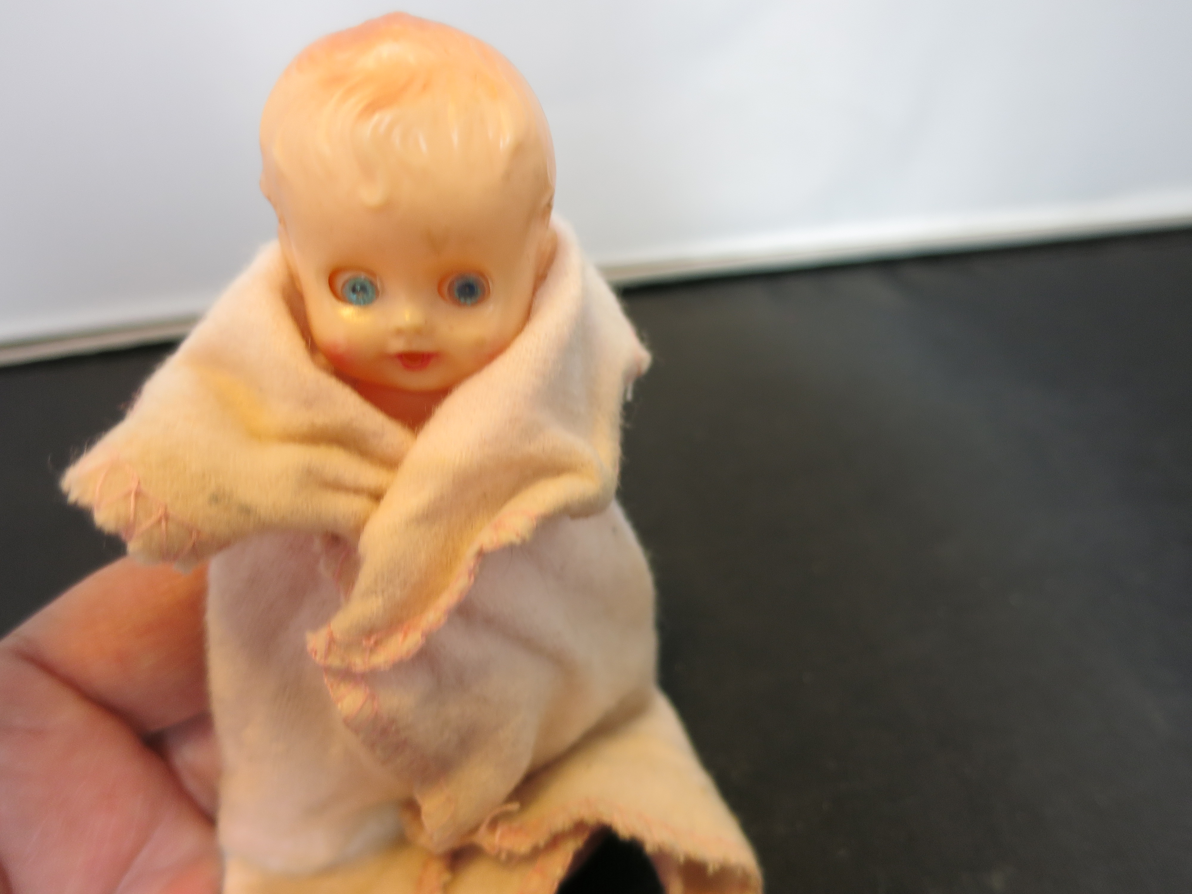 Baby Doll Sleep Eye Drink Wet Hong Kong Doll 1950s