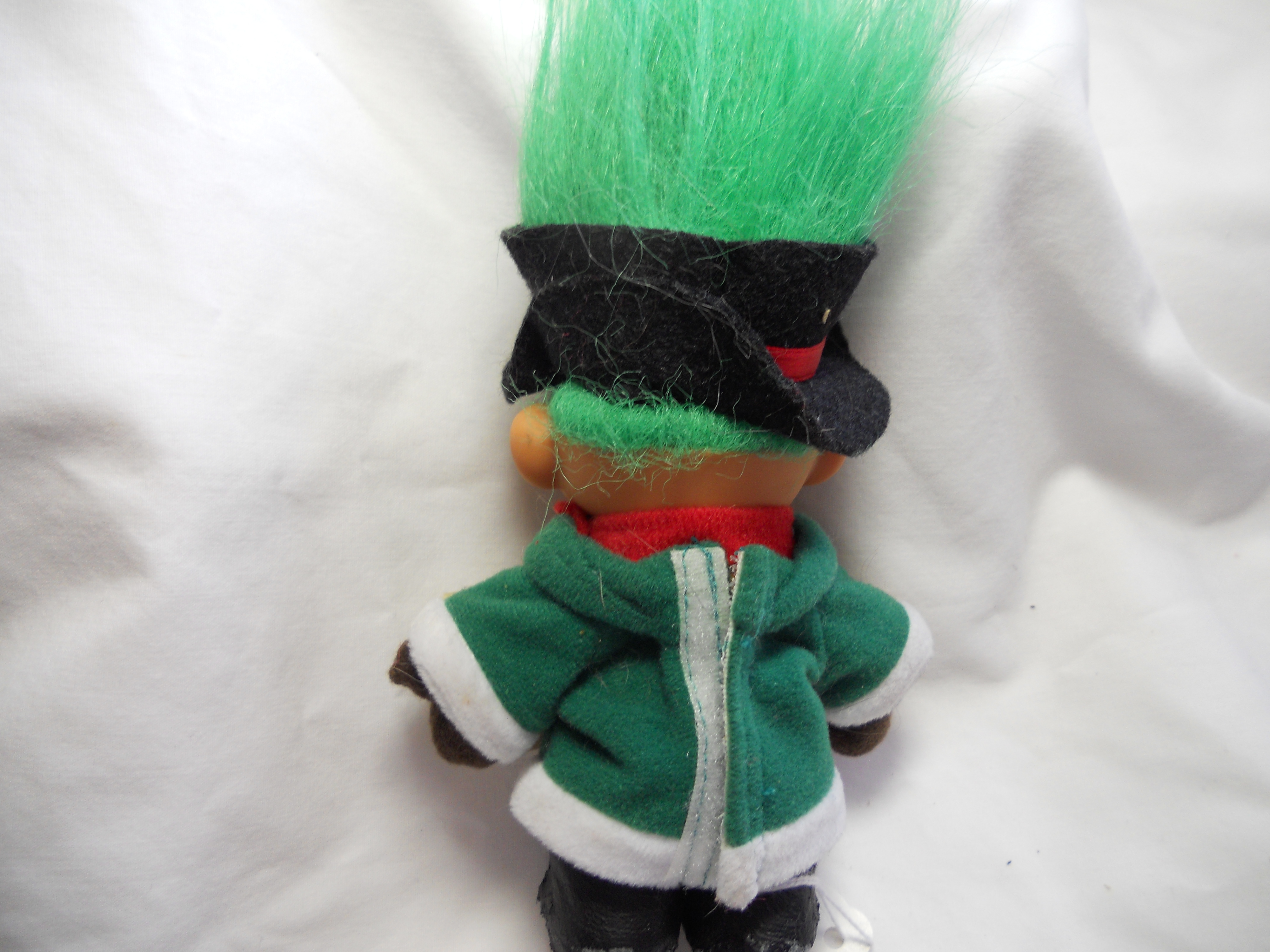 Russ Troll Caroller Green Hair