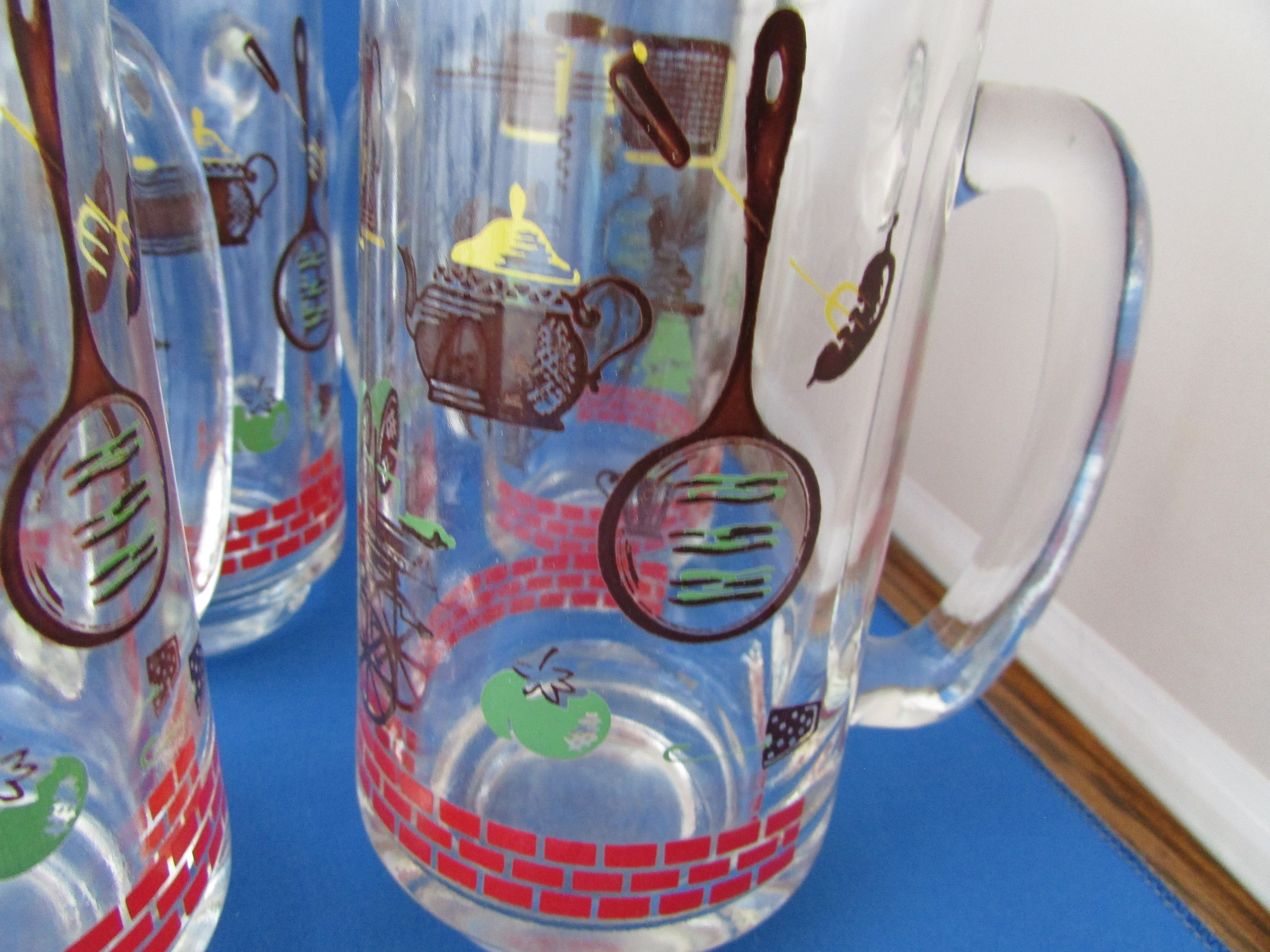 Early American Motif Glass Mugs