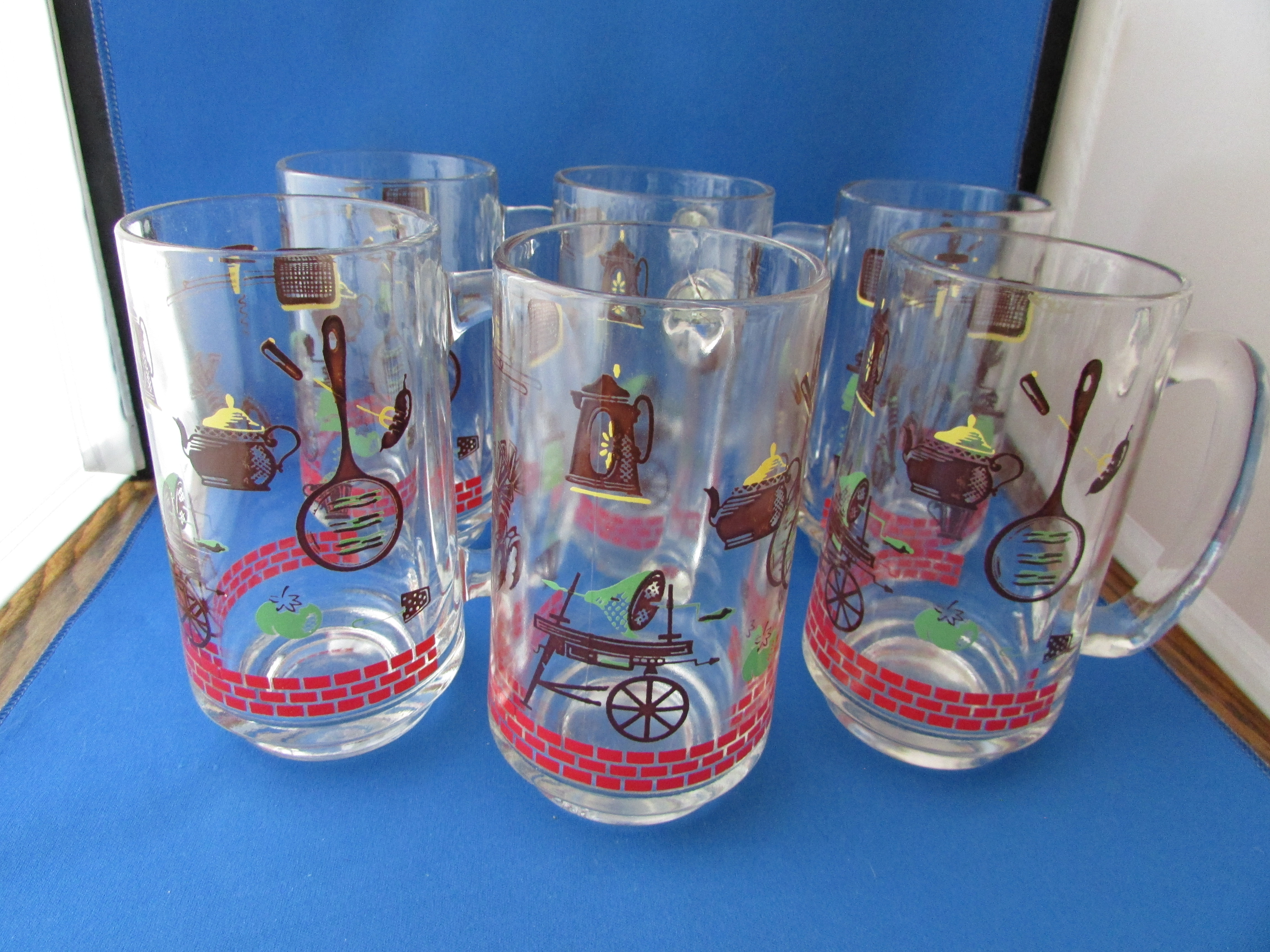 Early American Motif Glass Mugs