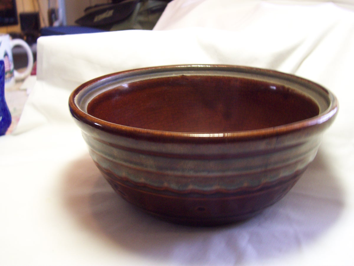 Mar-Crest Stoneware Daisy Dot Casserole