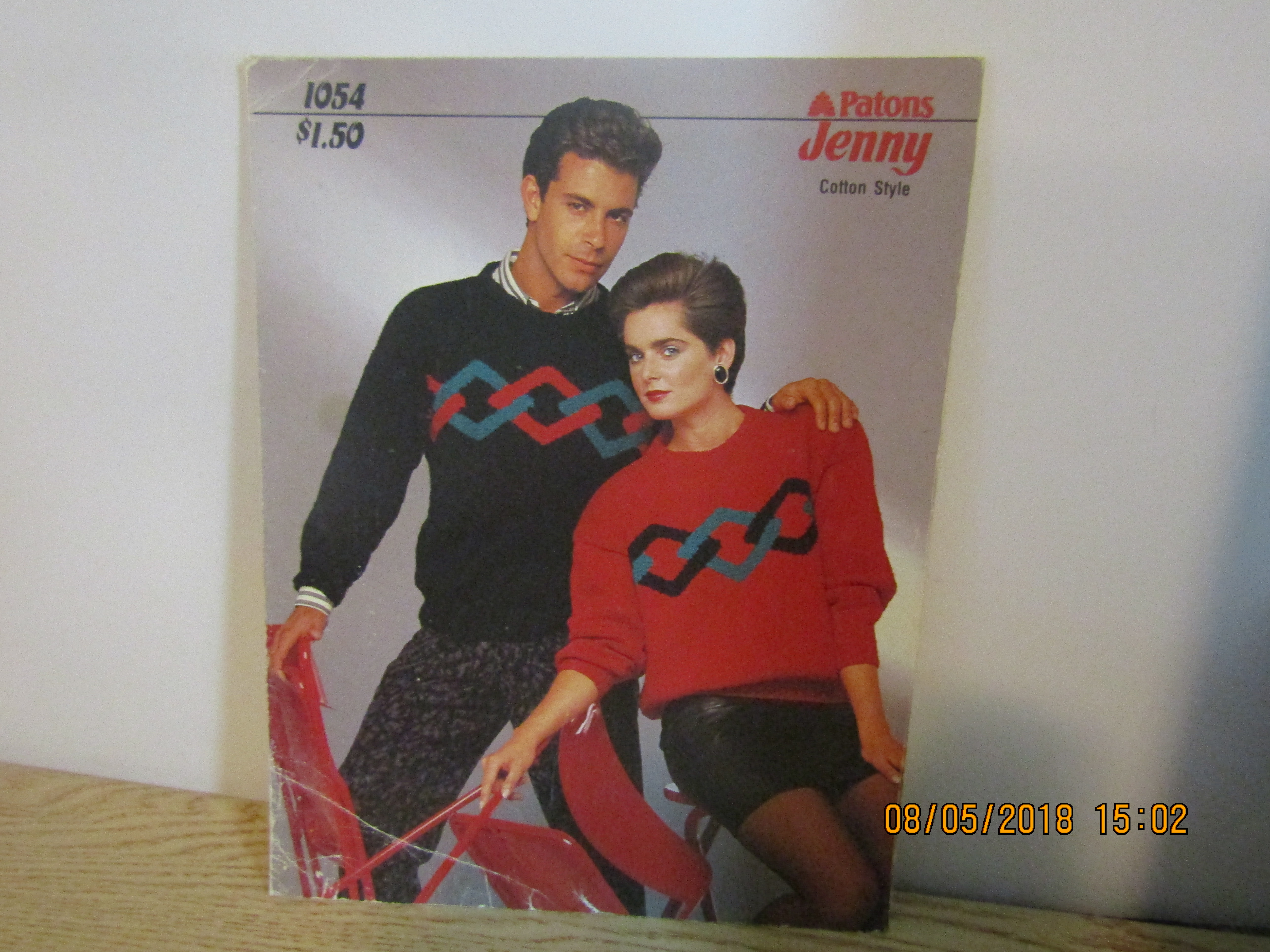 Patons Women's/Men's Sweater Jenny #1054