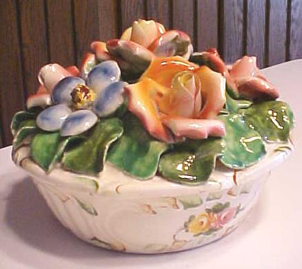 Capo di Monte Covered Bowl Roses Italy