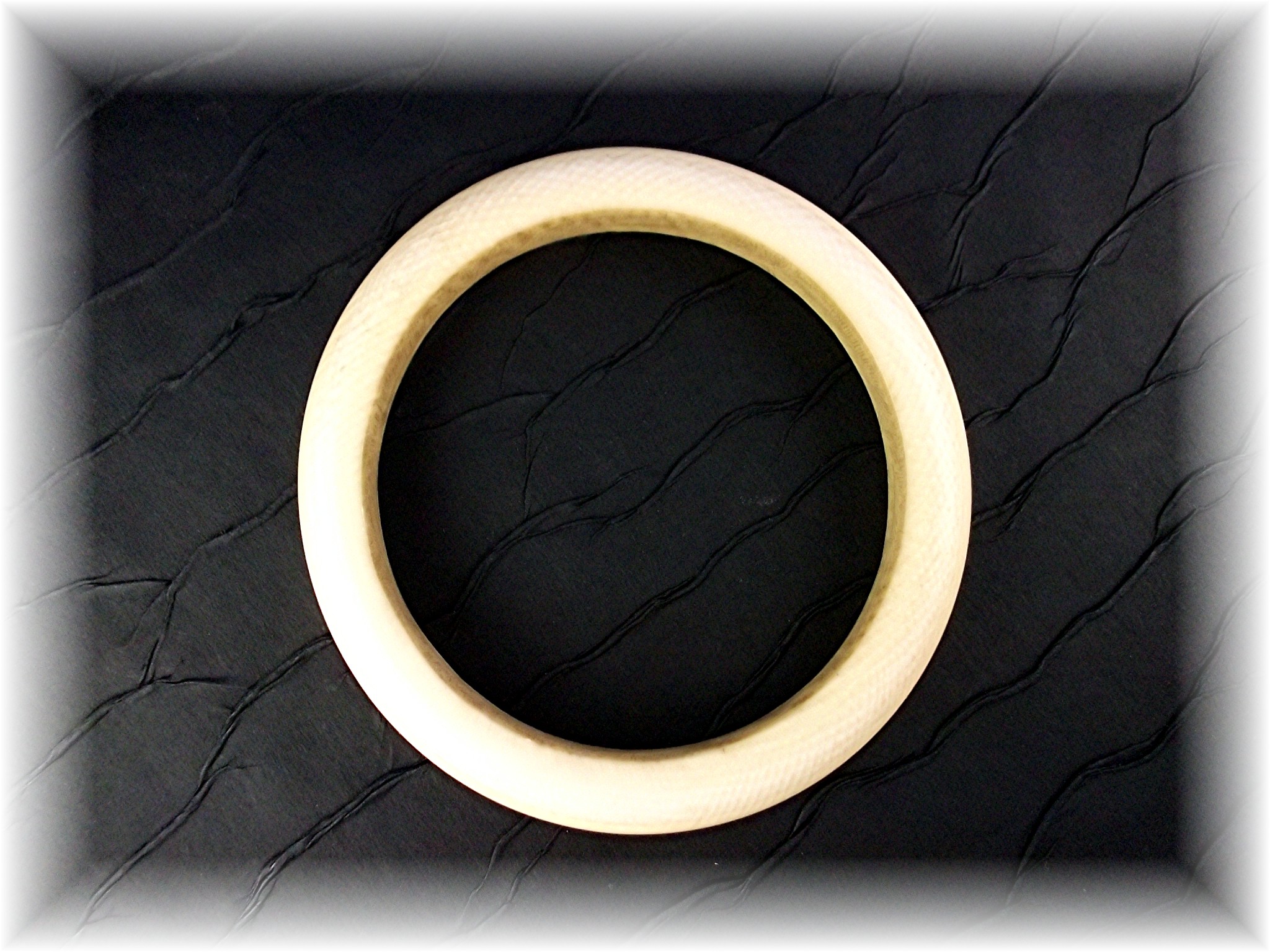 Bracelet Pre Ban Ivory Bange