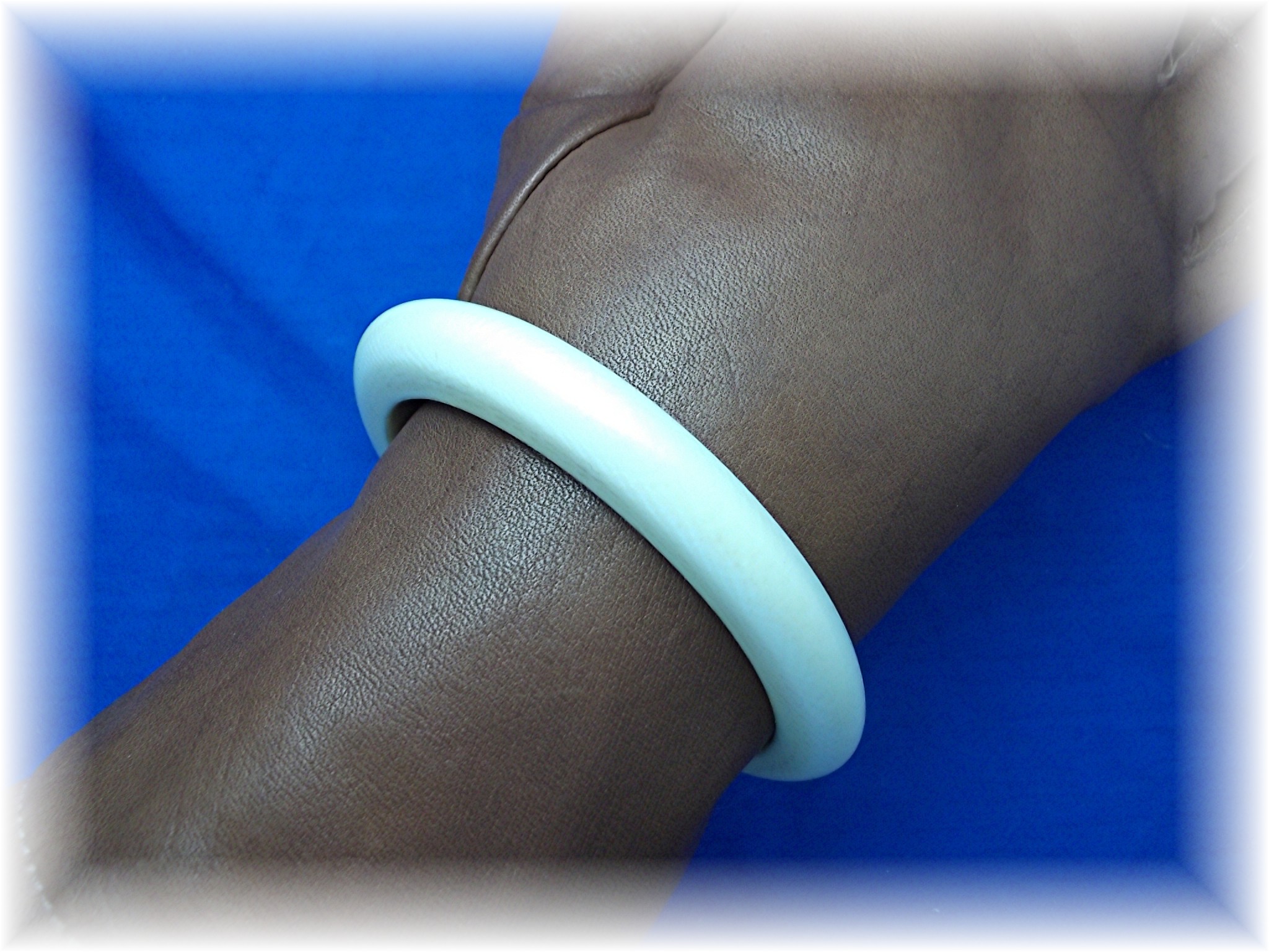 Bracelet Pre Ban Ivory Bange
