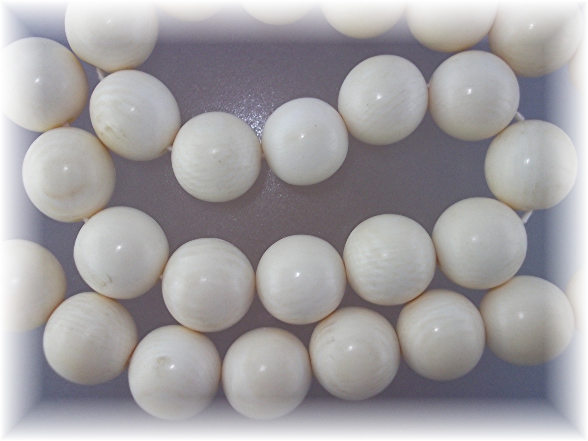 Necklace Pre Ban Ivory Beads 11mm 40s