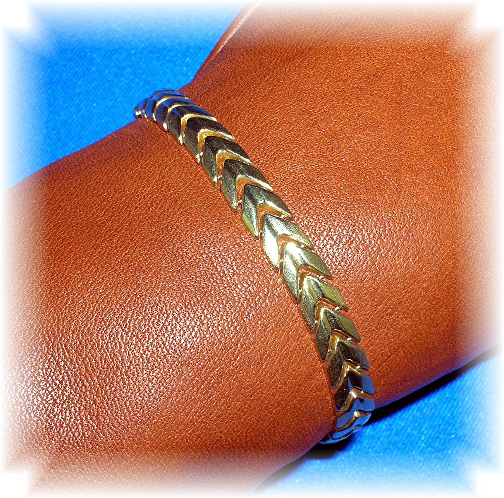 14K Yellow Gold Leaf Linked Bracelet 11.3 Grams
