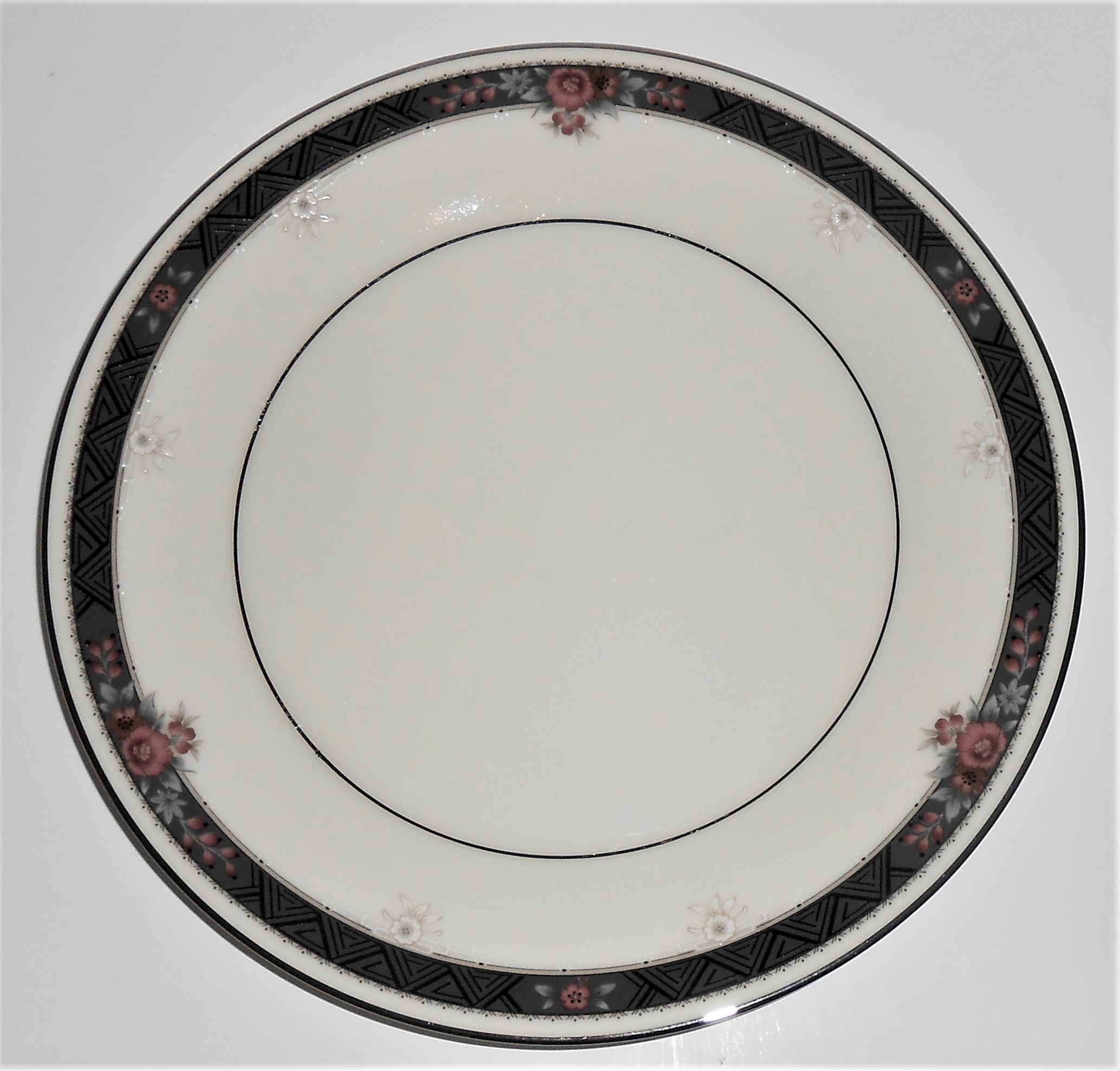 Noritake Ivory China Porcelain Etienne Salad Plate