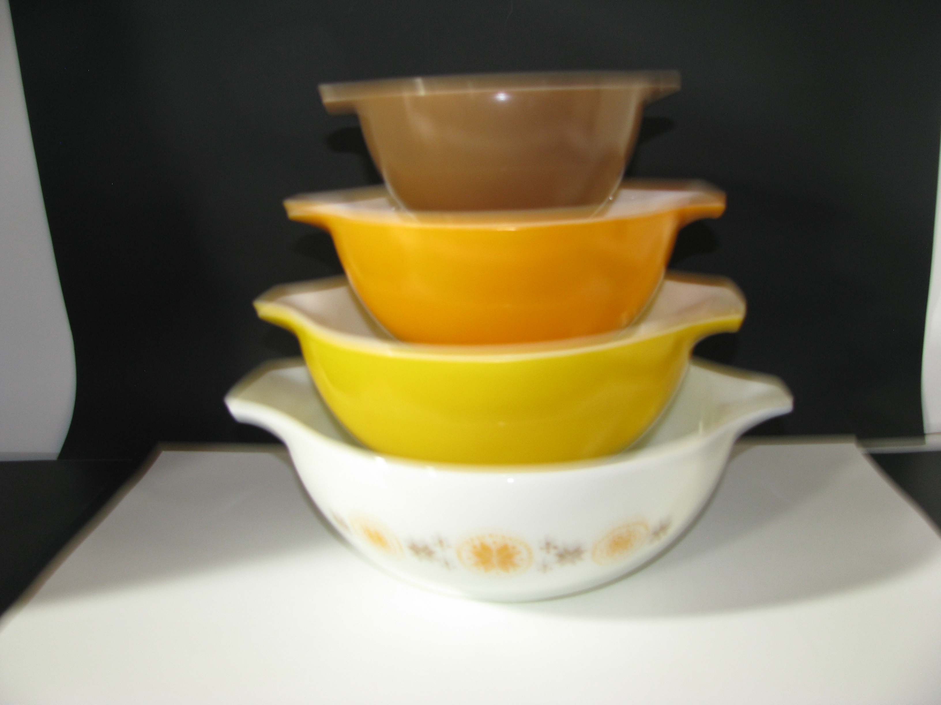Vintage Pyrex Set of Town and Country Cinderella Bowls