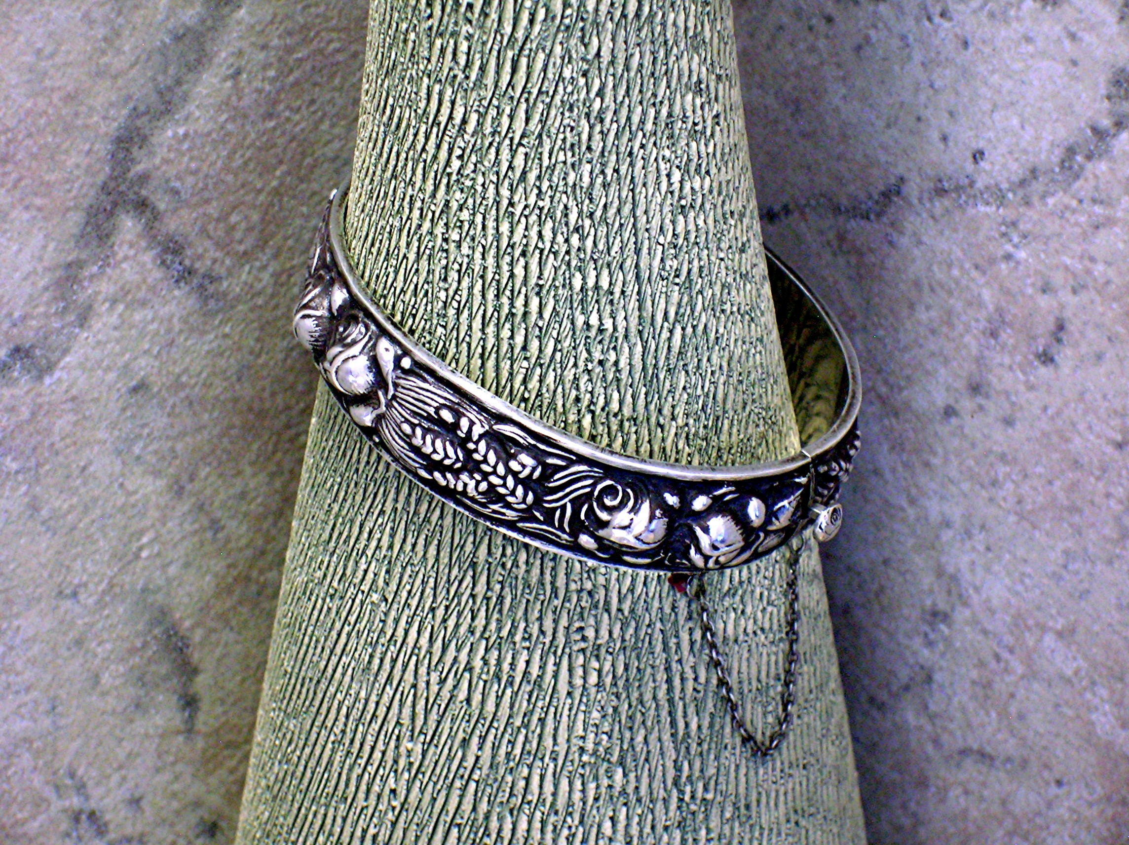 Silver Antique Hinged Bracelet Roses and Wheat 1940s