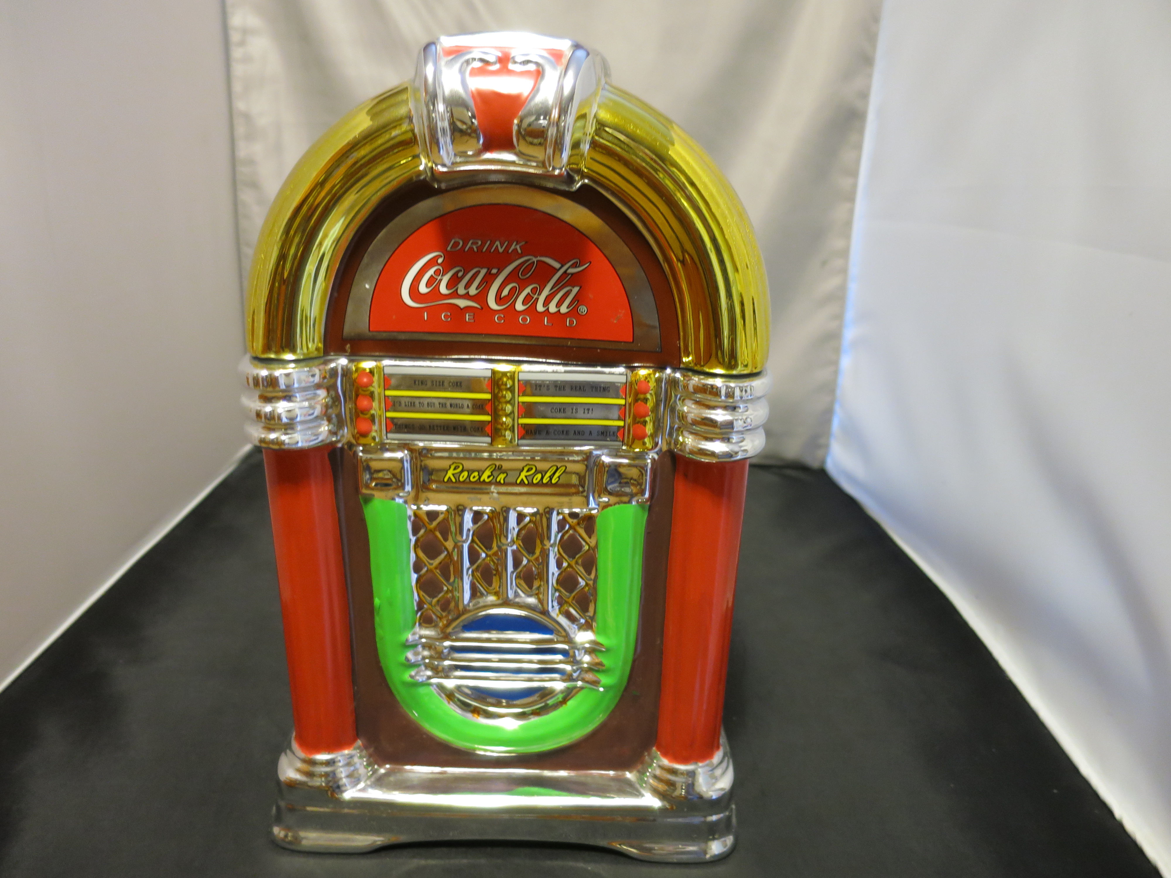 Gibson Coca Cola Juke Box Cookie Jar 2002