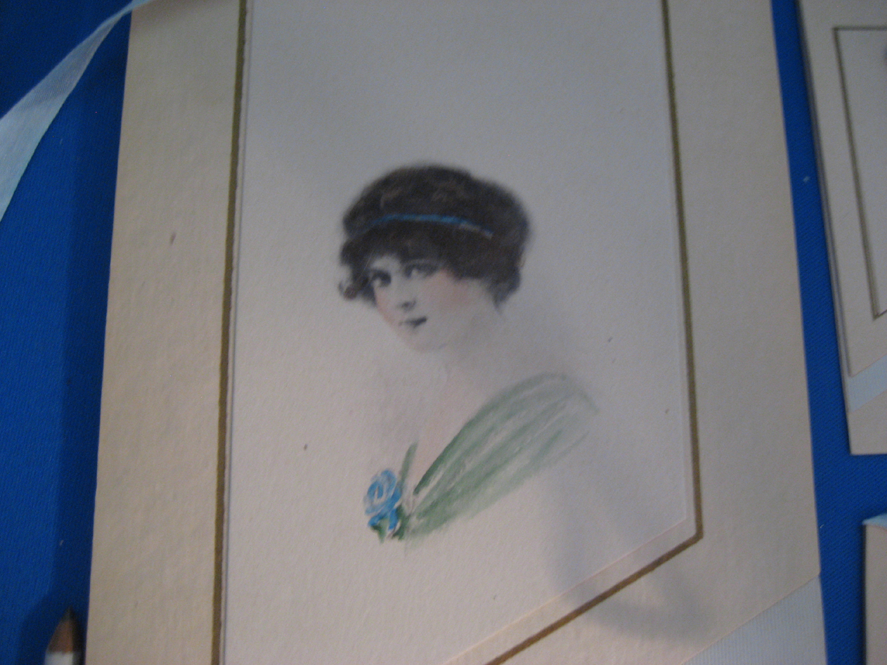 Lily Auction Hand Painted Bridge Set