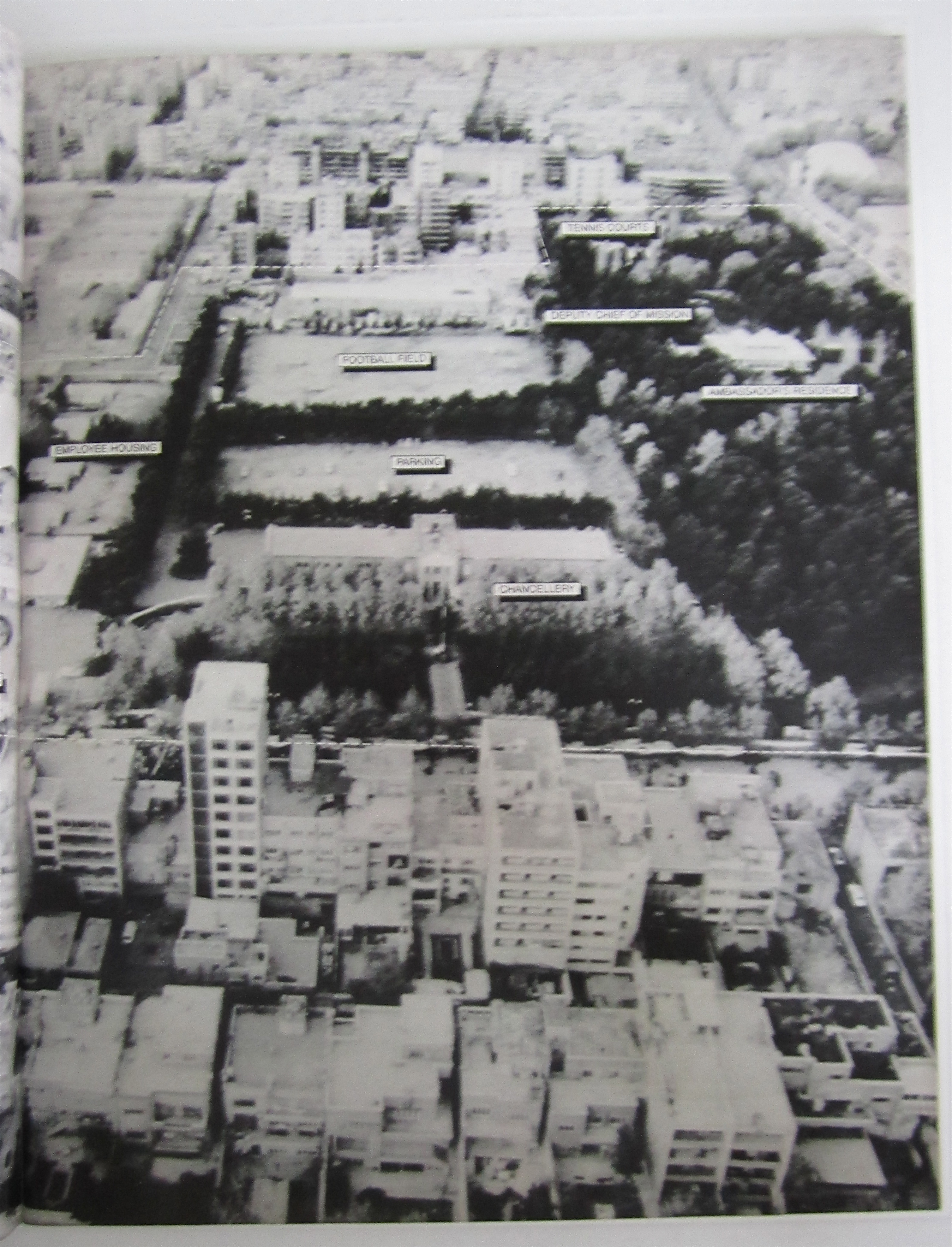 Life  Magazine January 1980 Khomeini's Fierce Outcry
