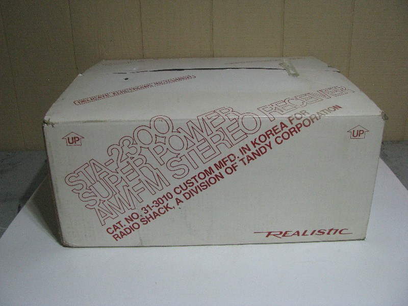 Vintage Realistic STA-2300 Super Power AM/FM Stereo Receiver with Original Box & Manuals