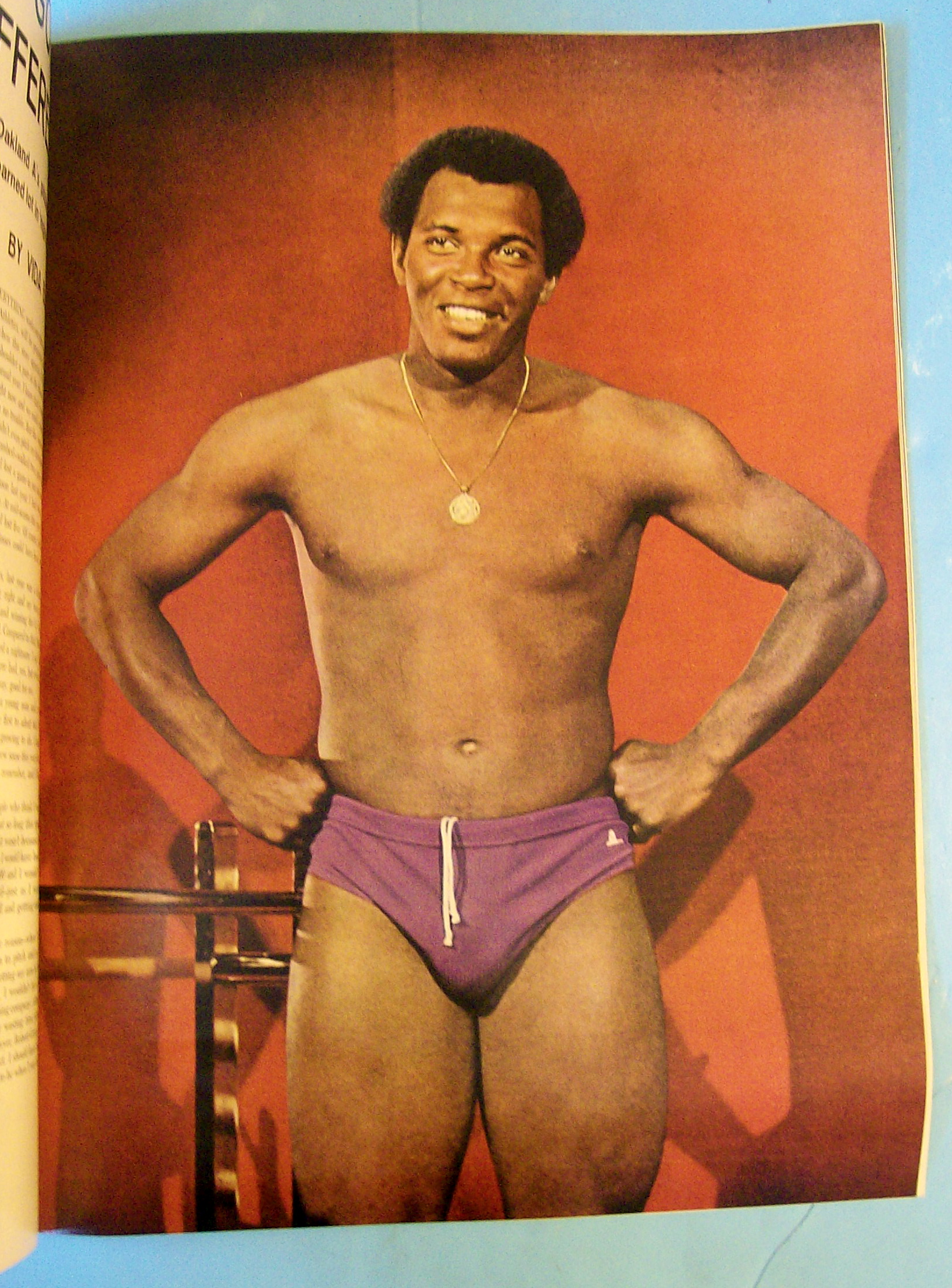 Ebony Magazine-October 1972-Baseball's Vida Blue