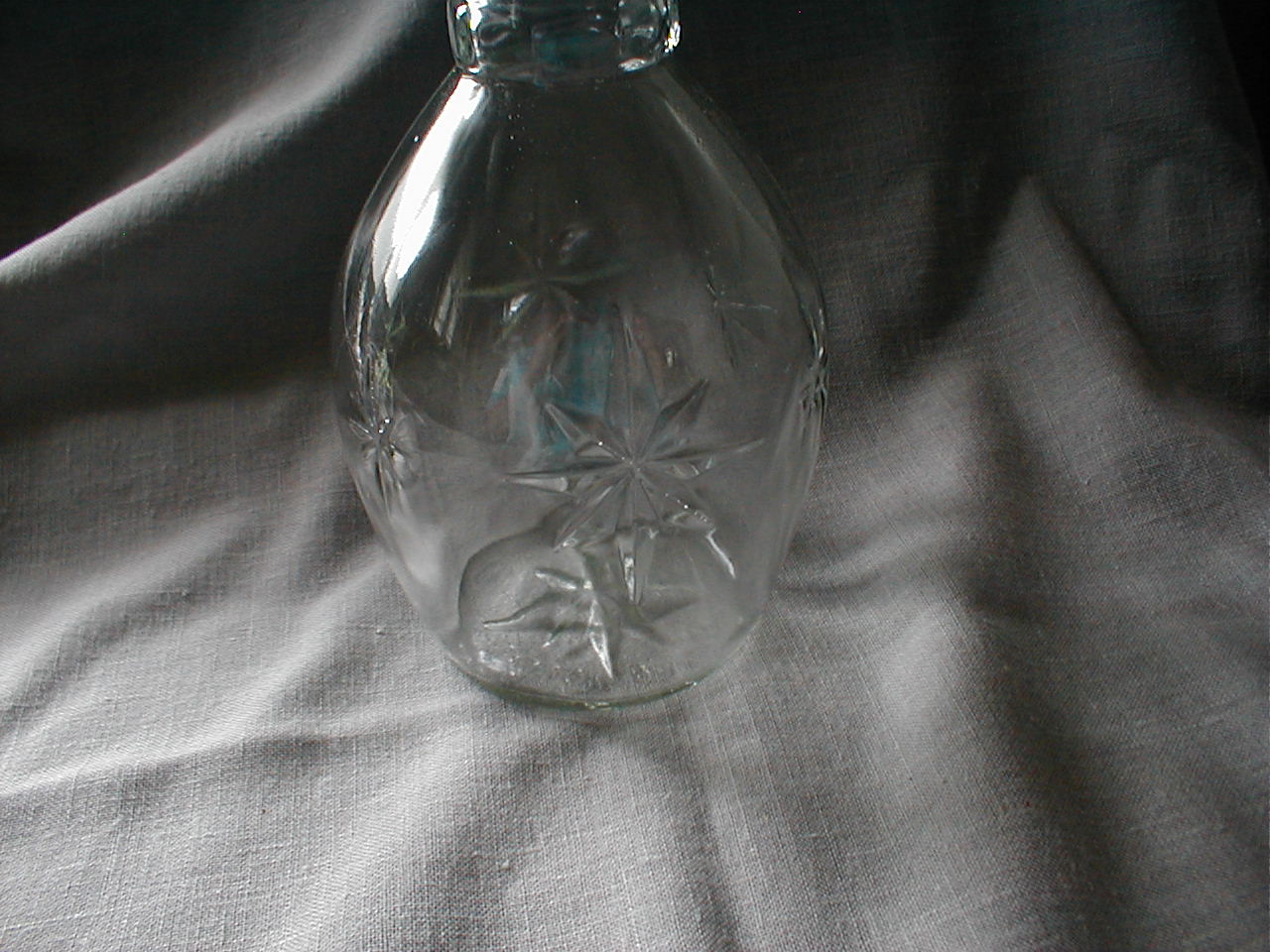Star Design Liquor Decanter