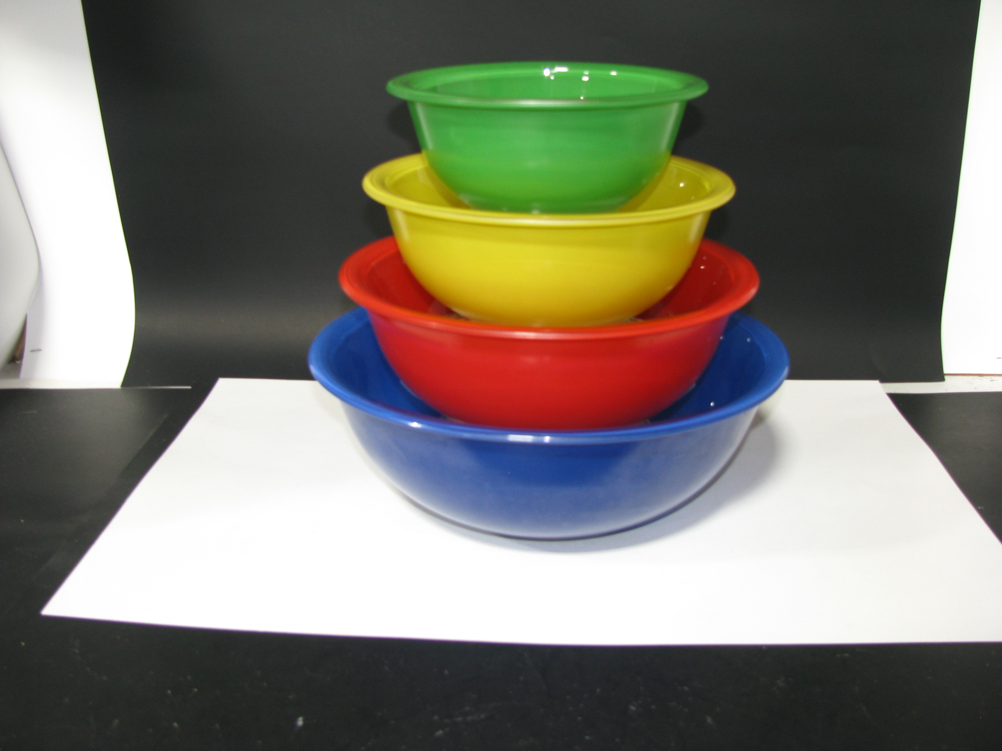 Vintage Pyrex Set of Primary Color Nesting Bowls