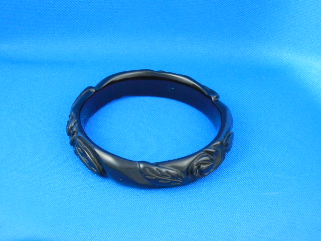 Bakelite Carved Black Bangle