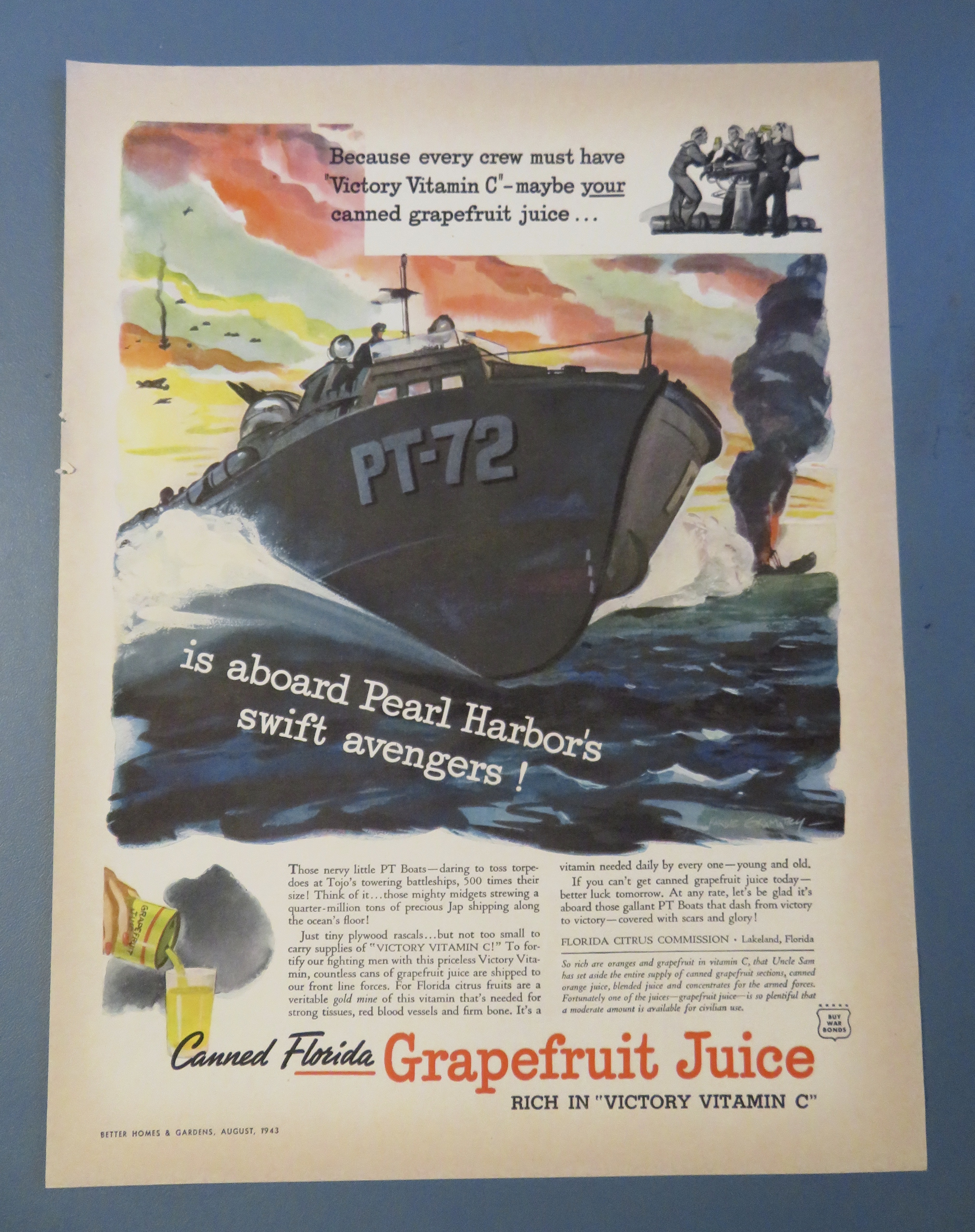 1943 Florida Grapefruit Juice w Pearl Harbor's PT - 72