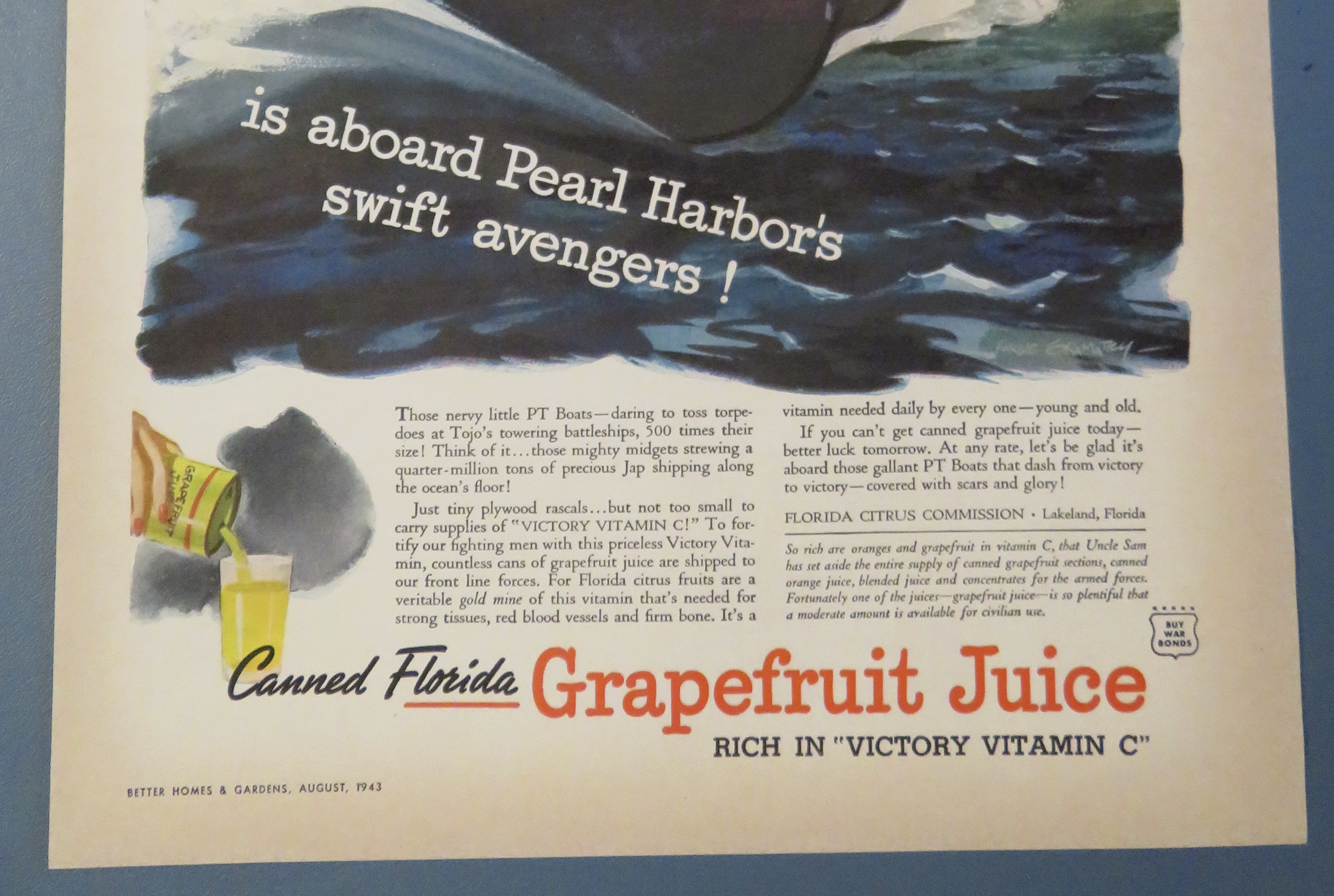1943 Florida Grapefruit Juice w Pearl Harbor's PT - 72