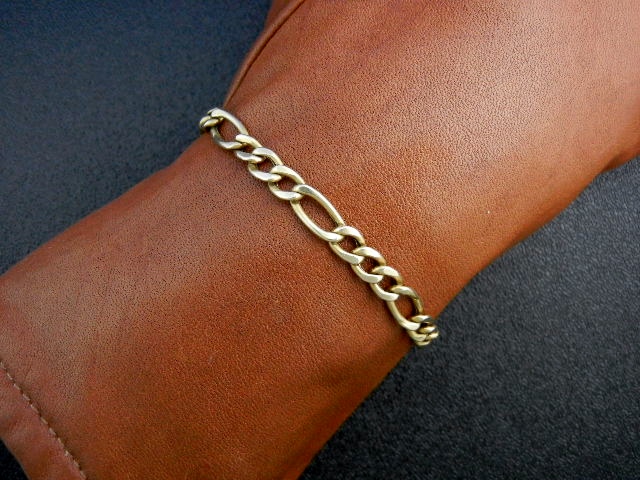18K Gold Link Bracelet 8 Grams