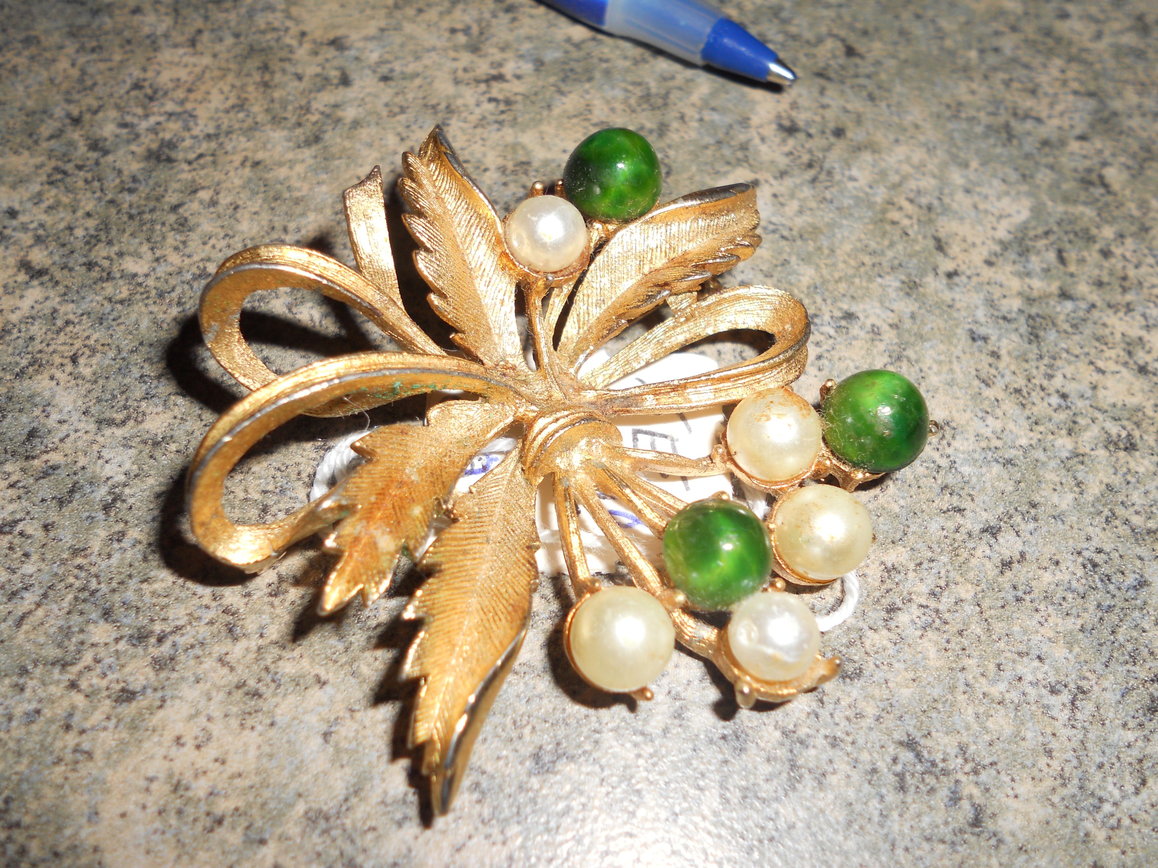 Sarah Coventry Spring Bouquet Flower Pin 1965