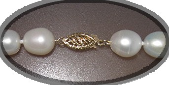 14 K Gold Clasp  Freshwater Pearl Necklace 18 Inch 9mm