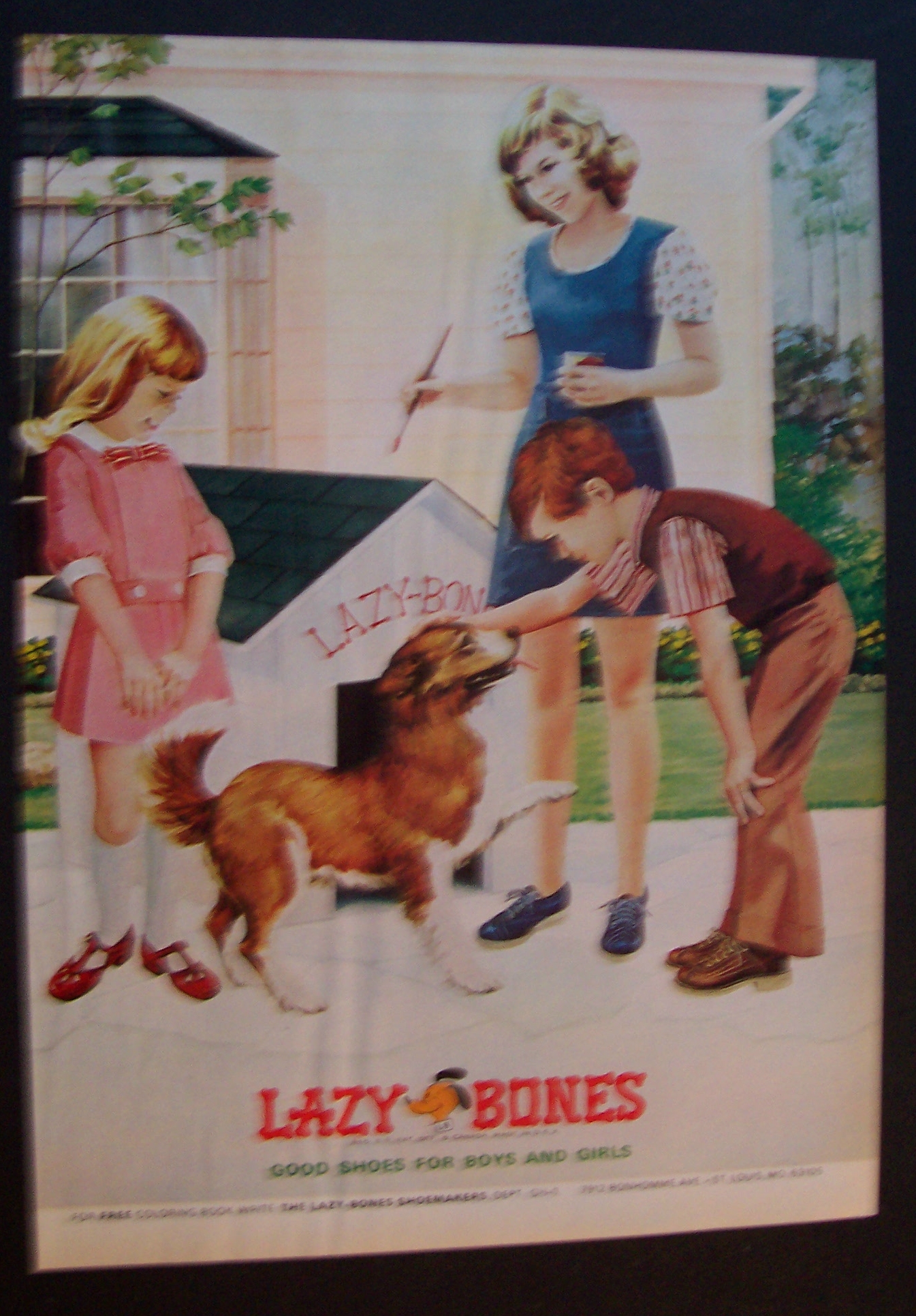 1975 Lazy Bones Shoes with 3 Children & Dog