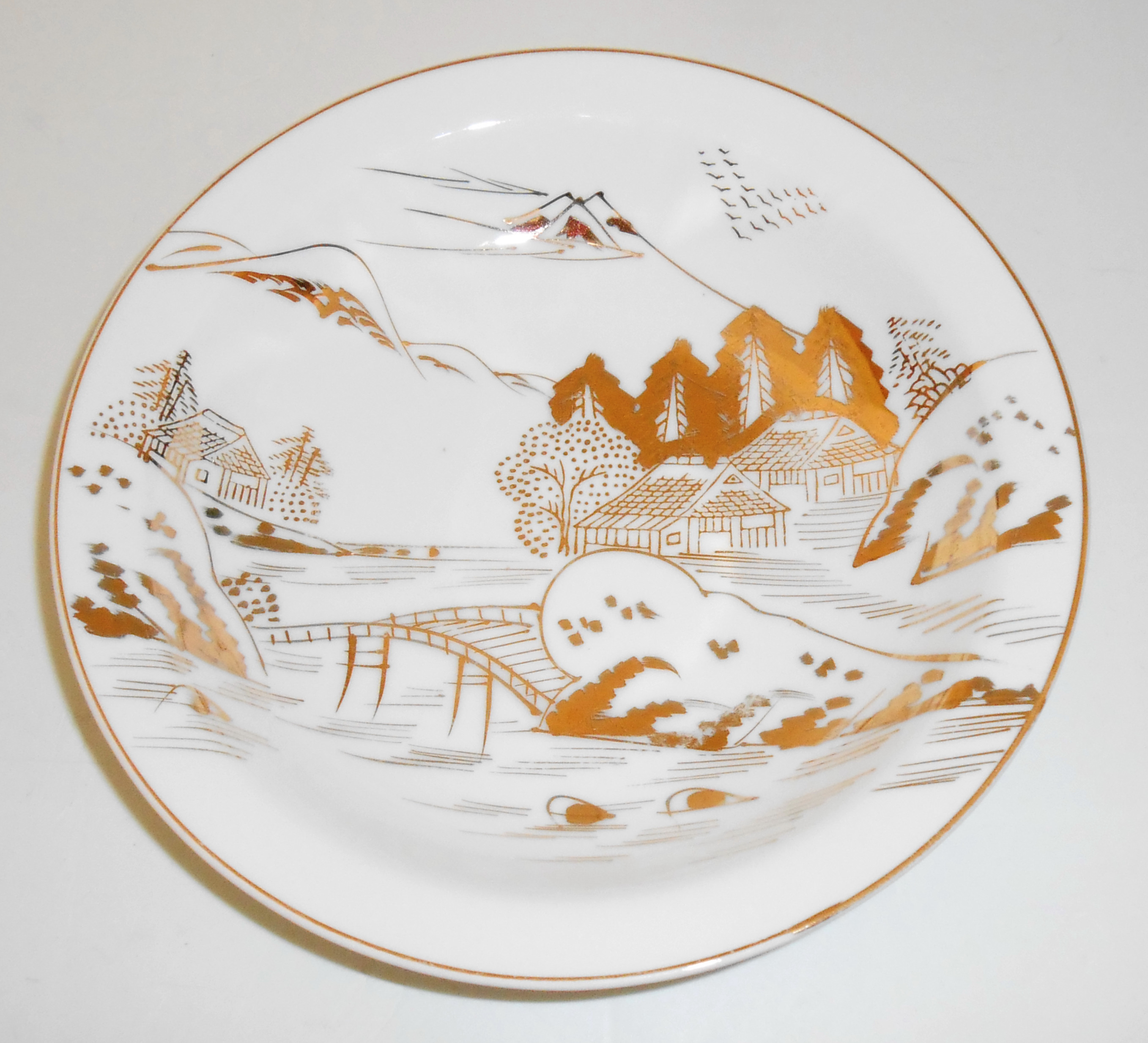 Kutani China Porcelain Gold Countryside Cereal Bowl!